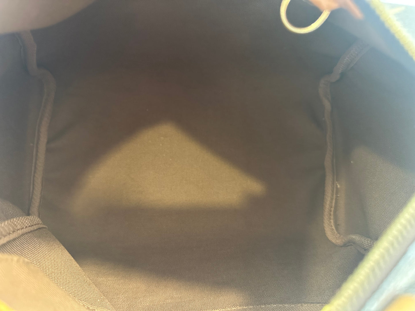 018033 - Louis Vuitton Speedy 25