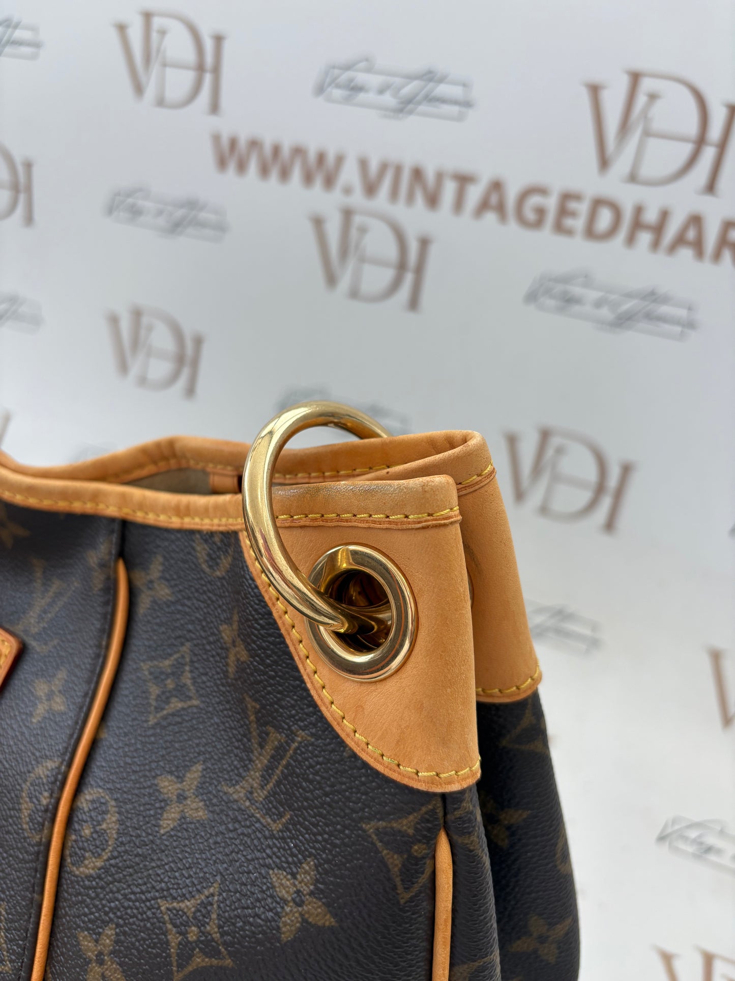 017626 - Louis Vuitton Galliera PM