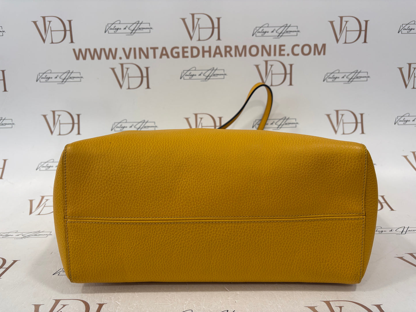 383715 - Gucci Swing Yellow