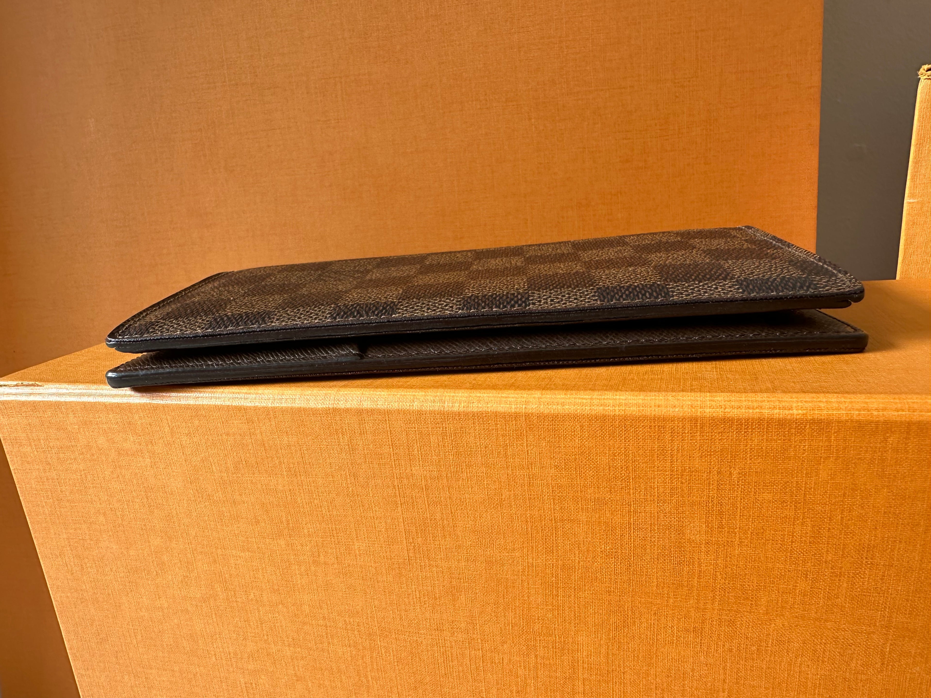 Louis Vuitton Brezza long