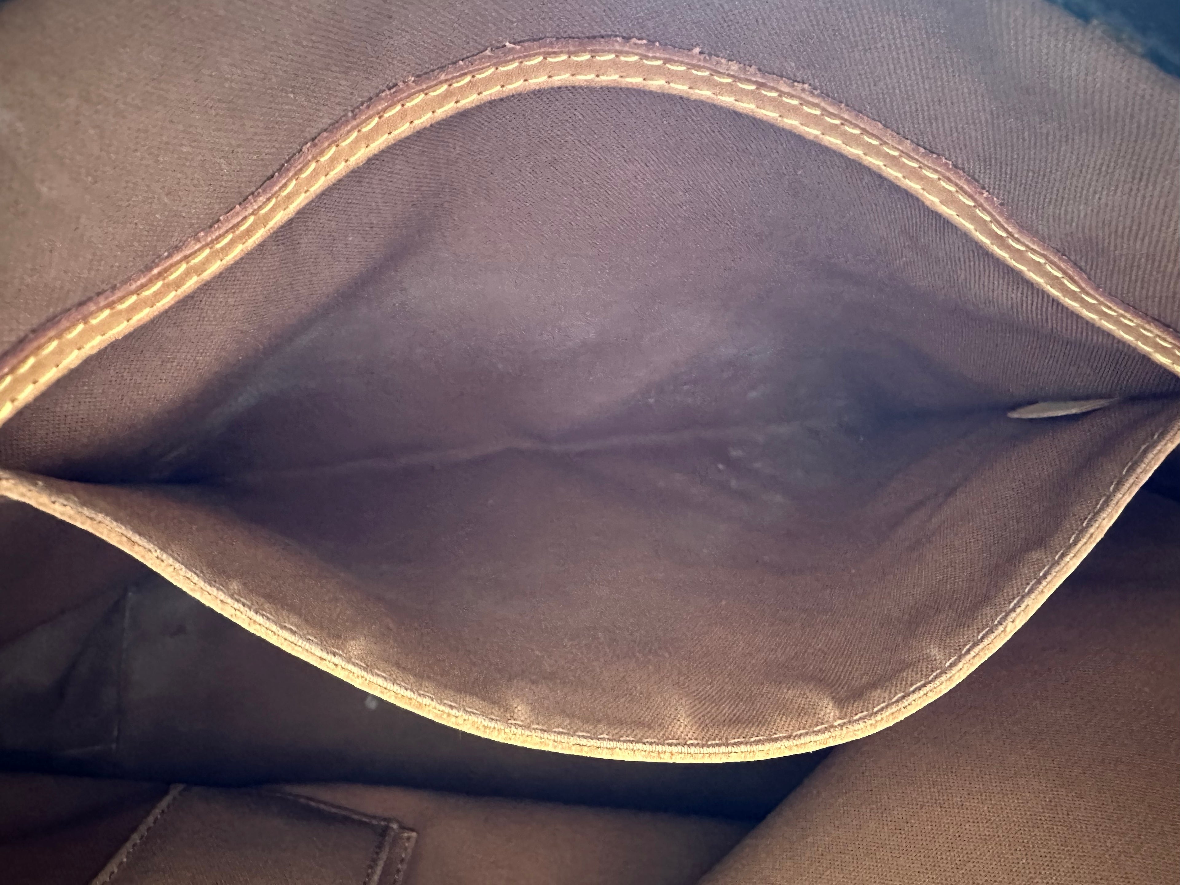 Louis Vuitton Cabas Mezzo