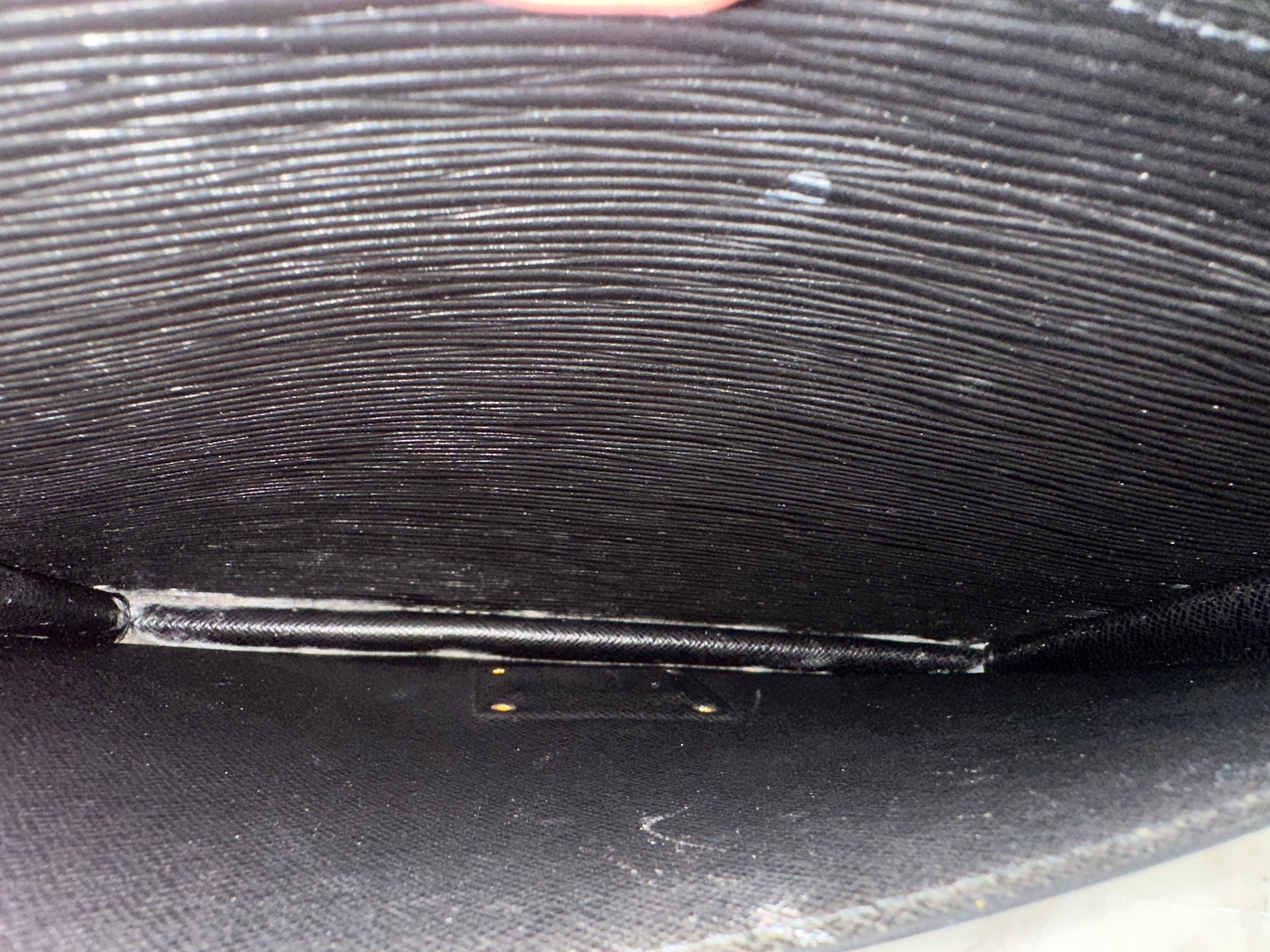 Louis Vuitton Monceau 28