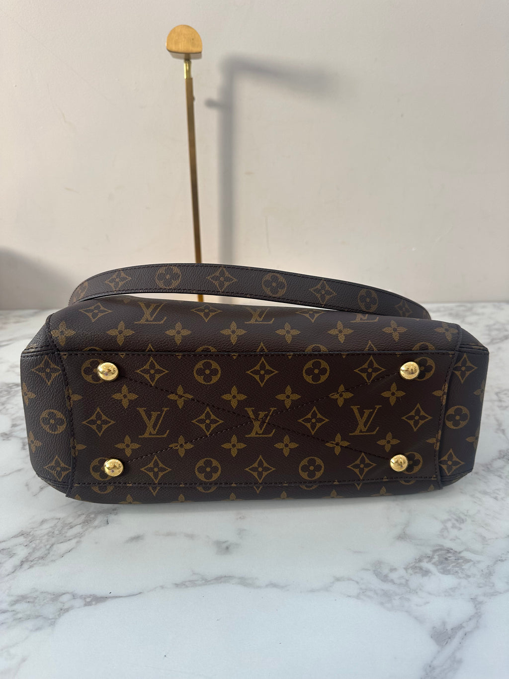 Louis Vuitton Montaigne