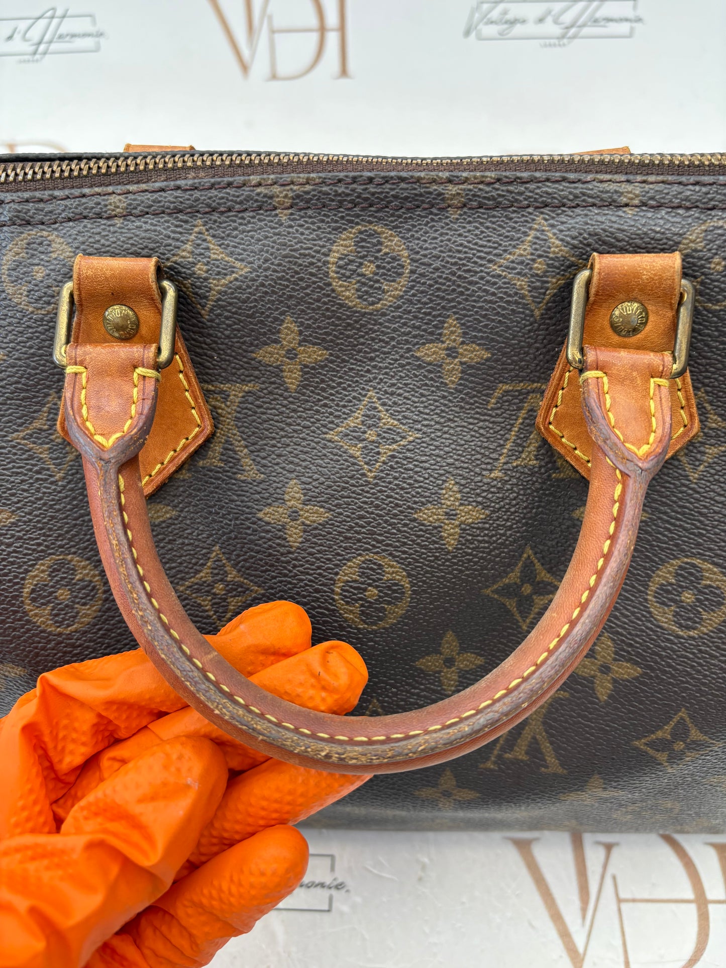 018149 - Louis Vuitton Speedy 30