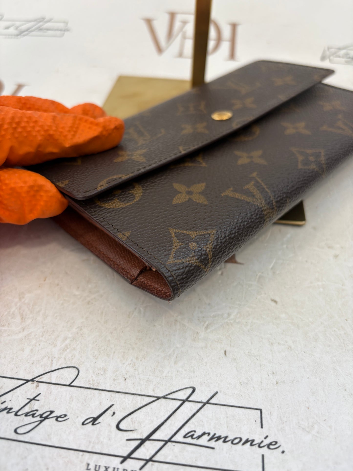 017066 - Louis Vuitton Wallet