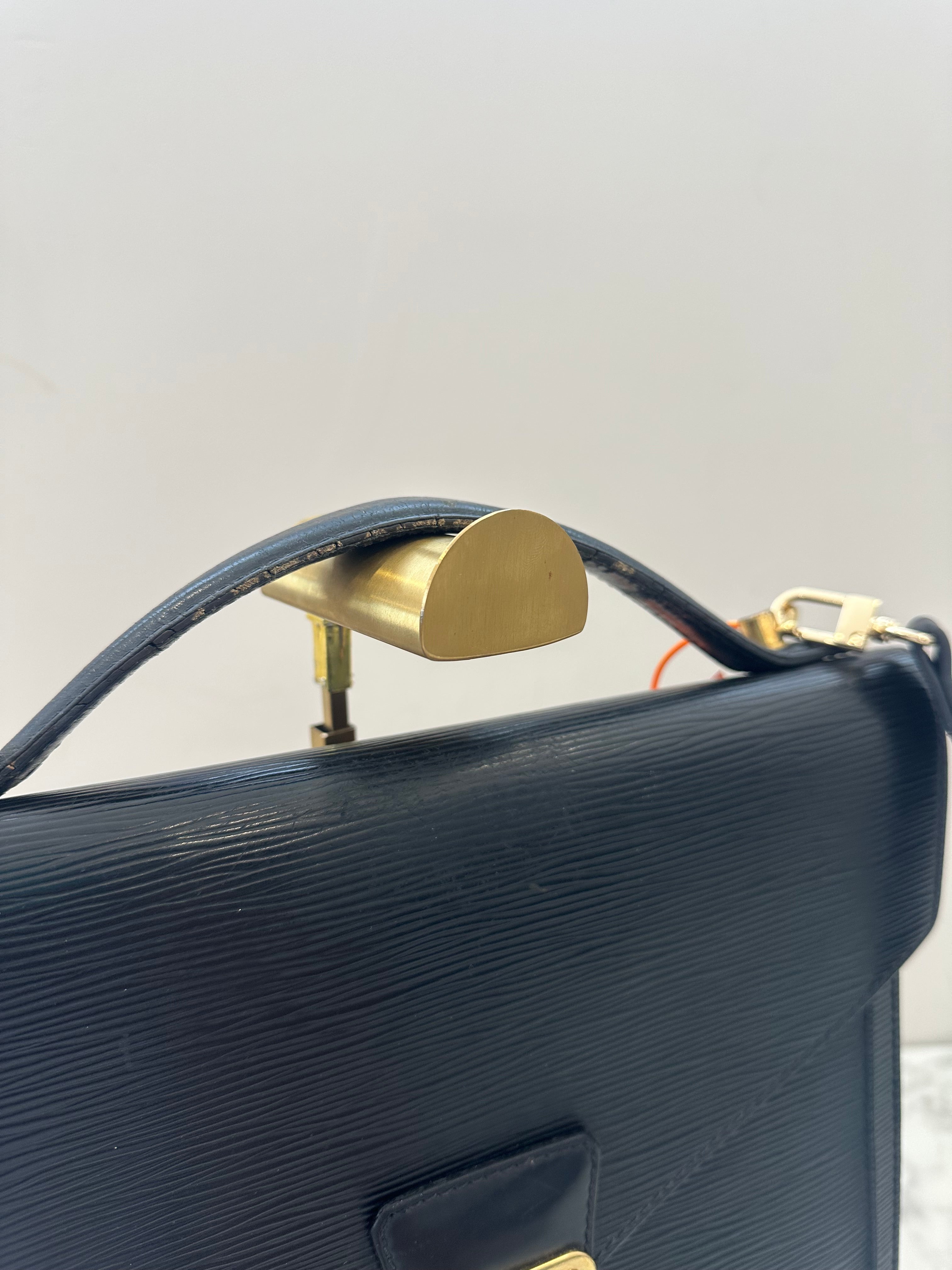 Louis Vuitton Epi Black Monceau 28