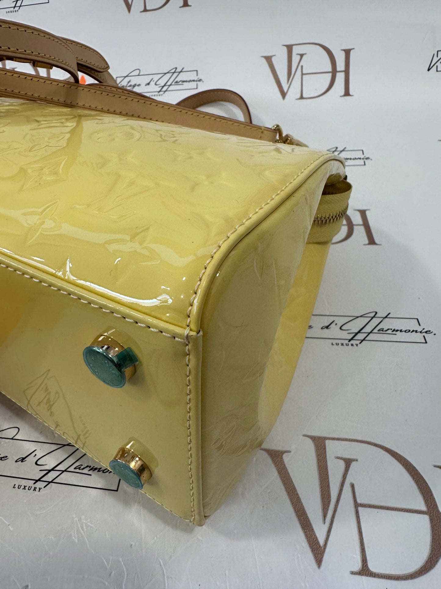 382690 - Louis Vuitton Brea