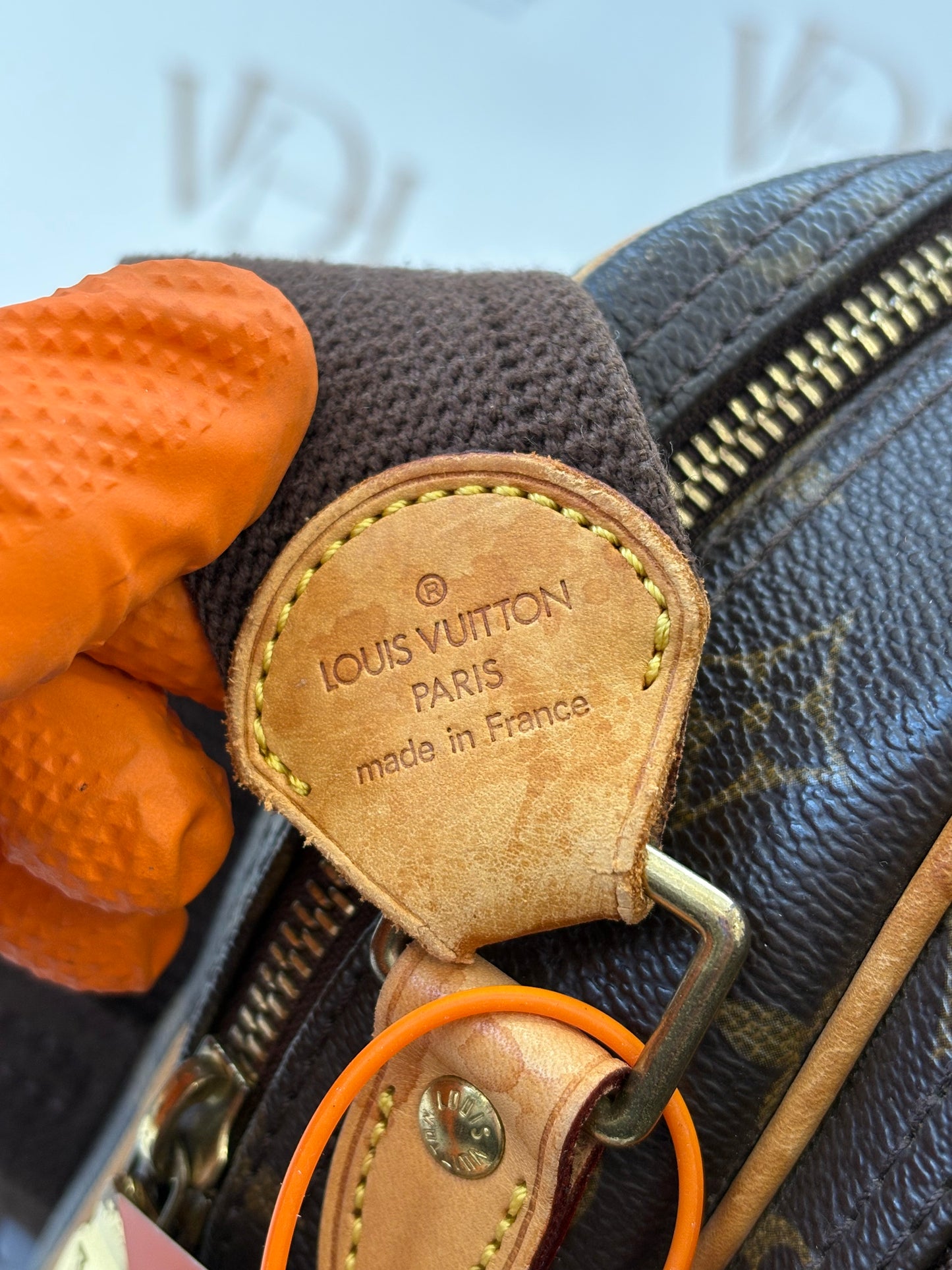 018947 - Louis Vuitton Reporter PM