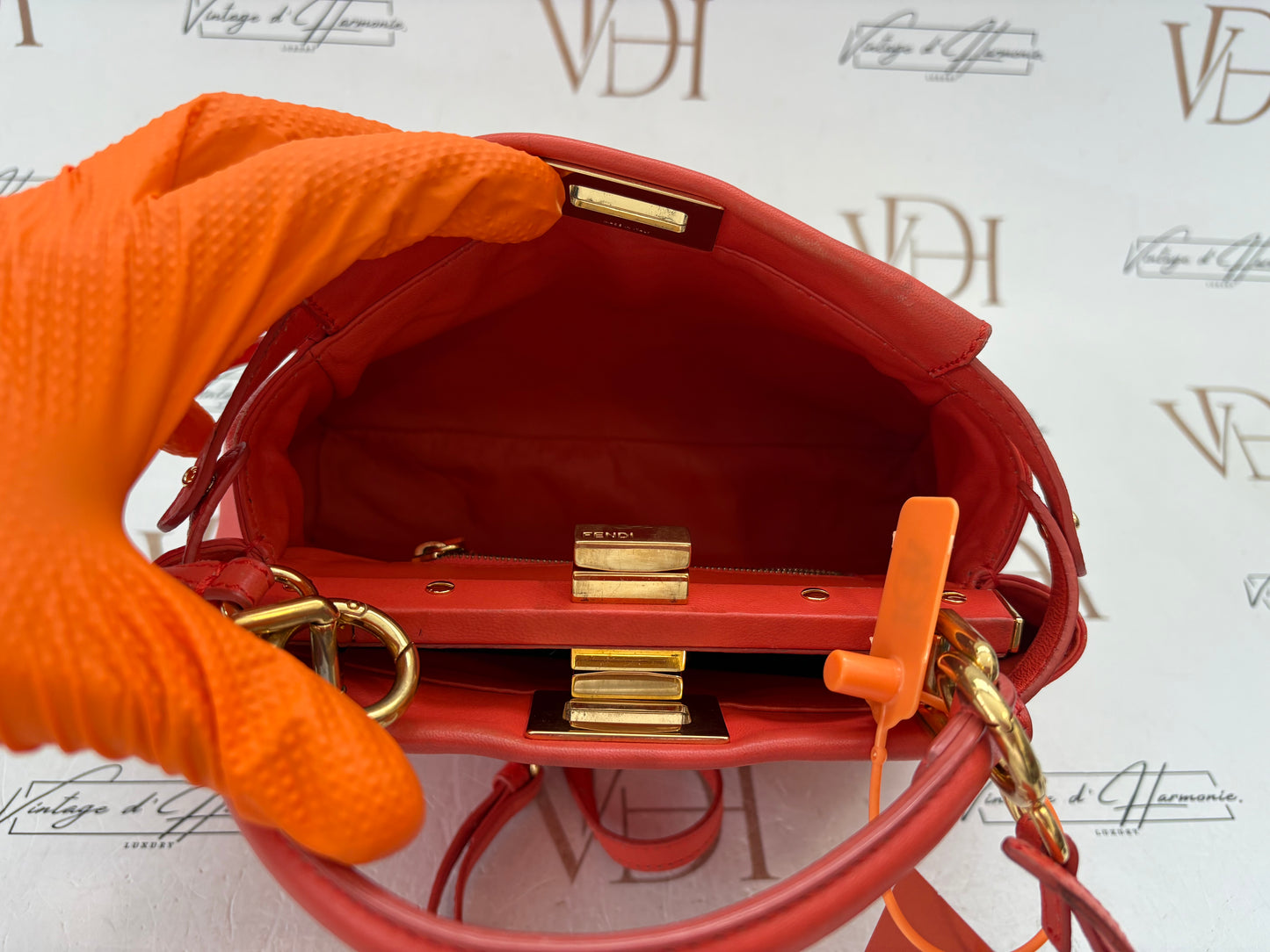 200772 - Fendi Peekaboo