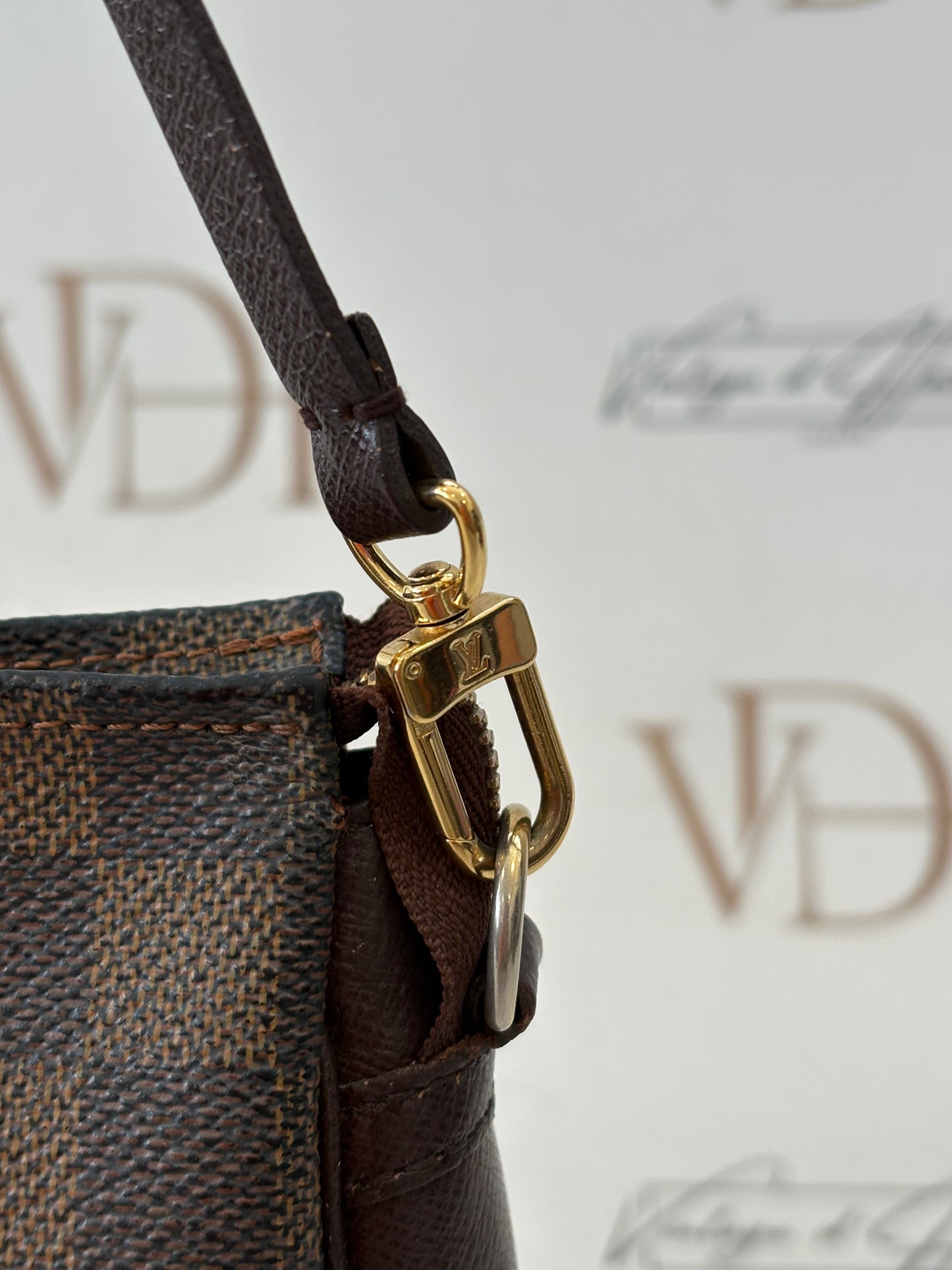 018371 - Louis Vuitton Trousse