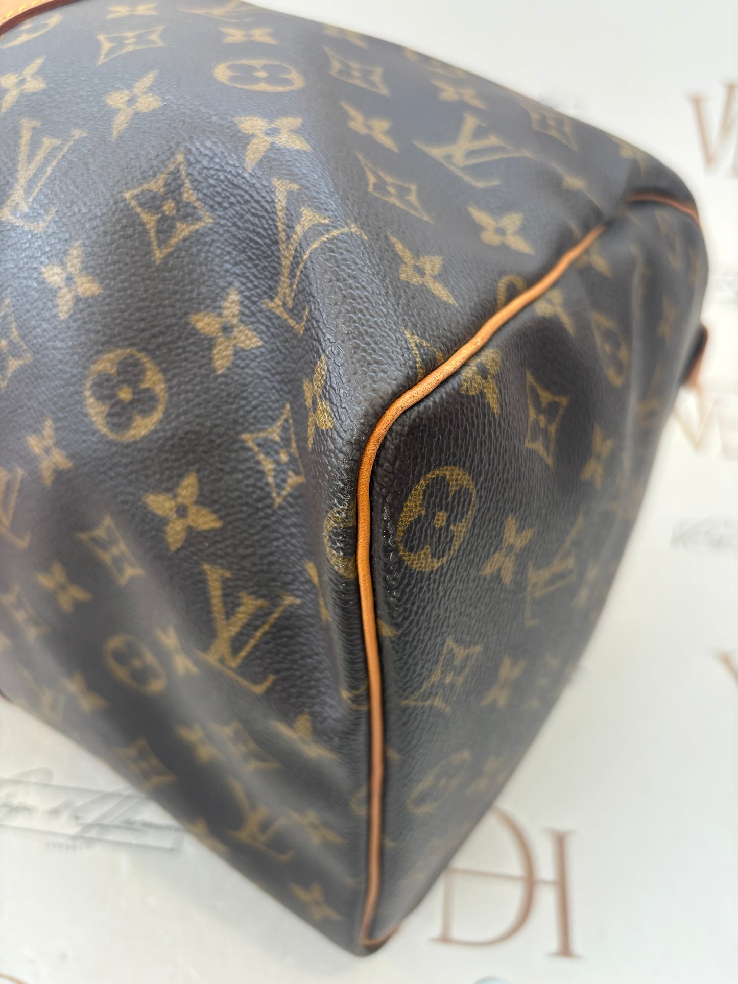018843 - Louis Vuitton Keepall 45