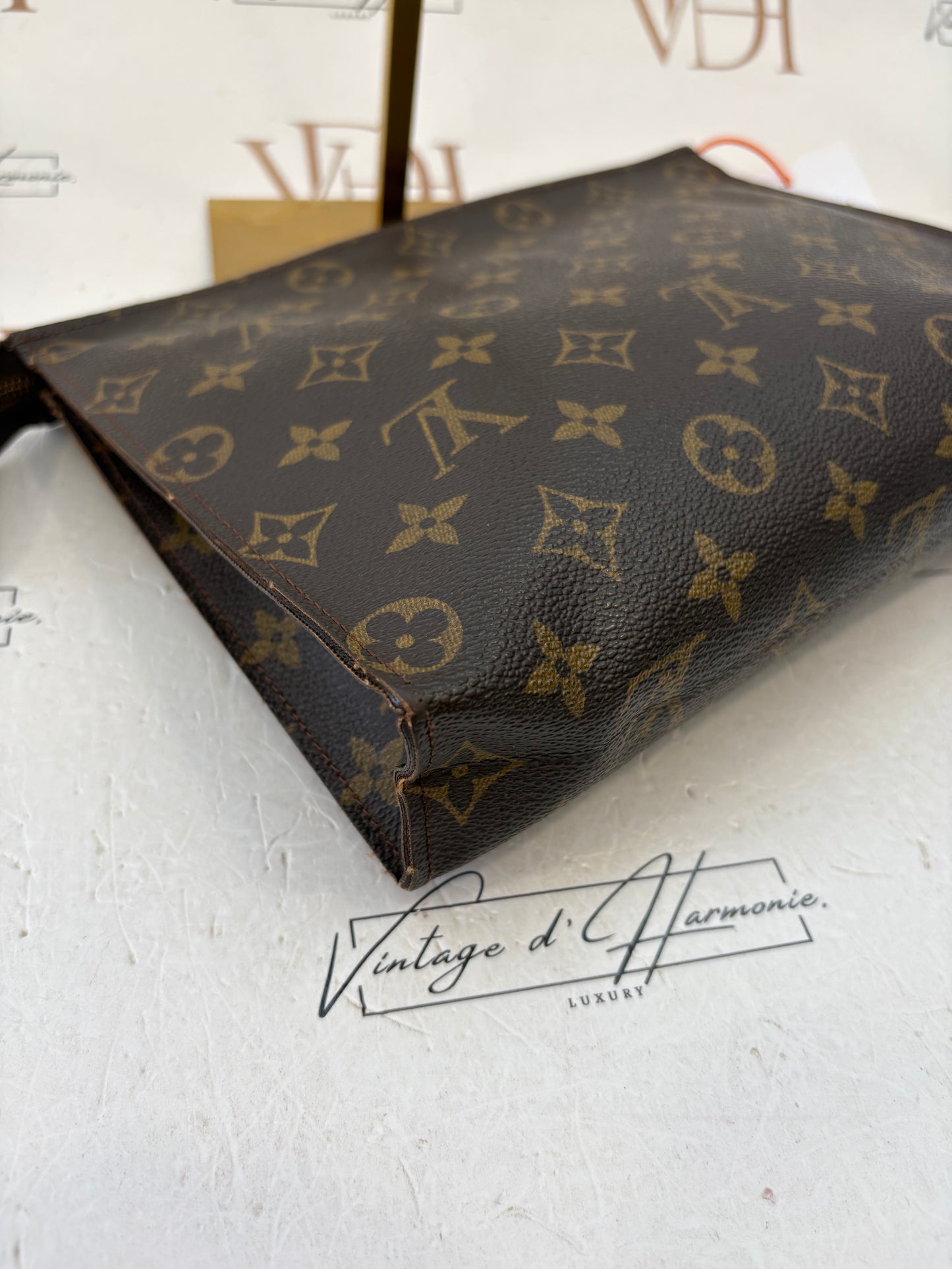 018178 - Louis Vuitton Toilette 26