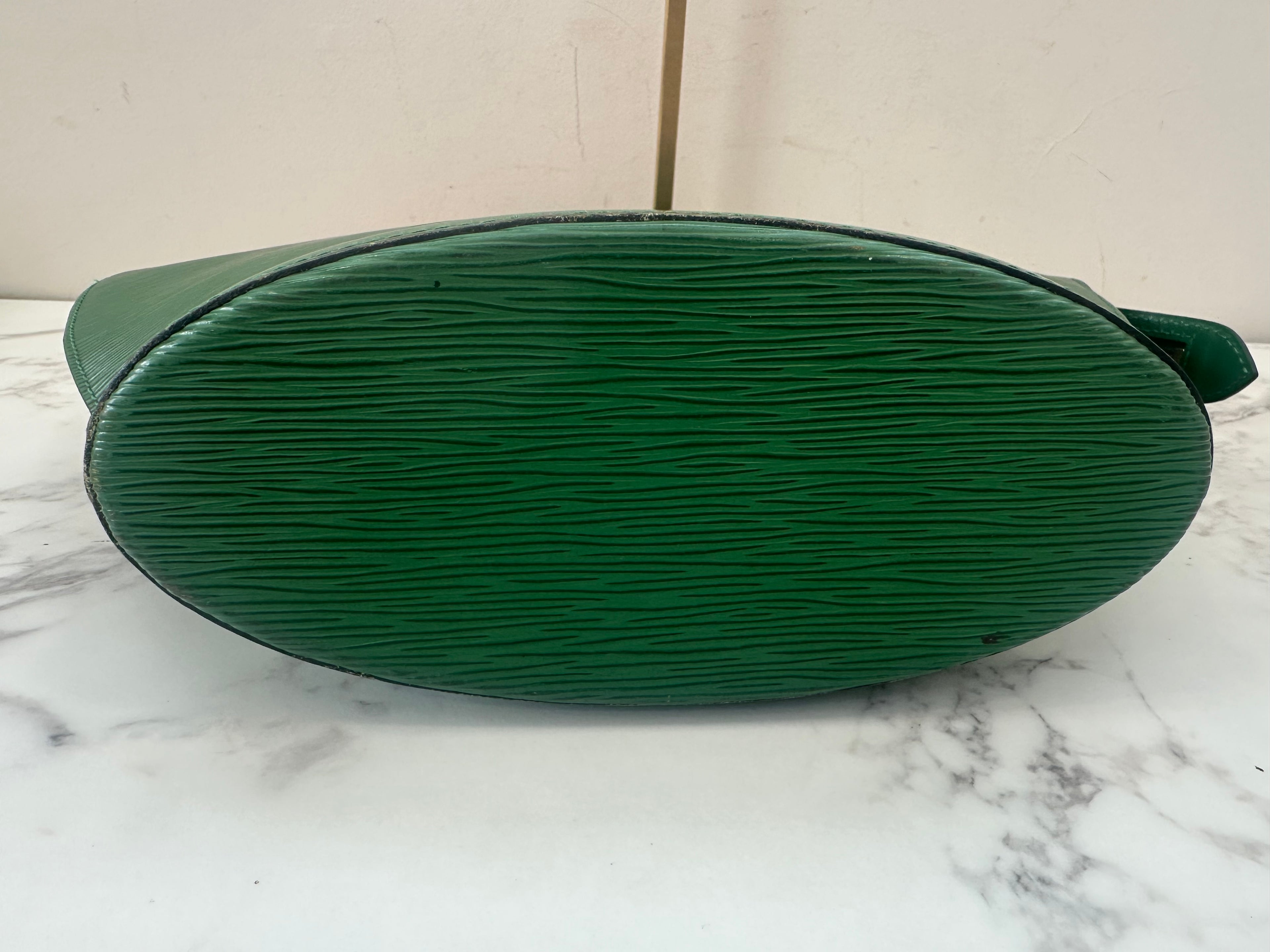 Louis Vuitton Green Epi Saint jacques