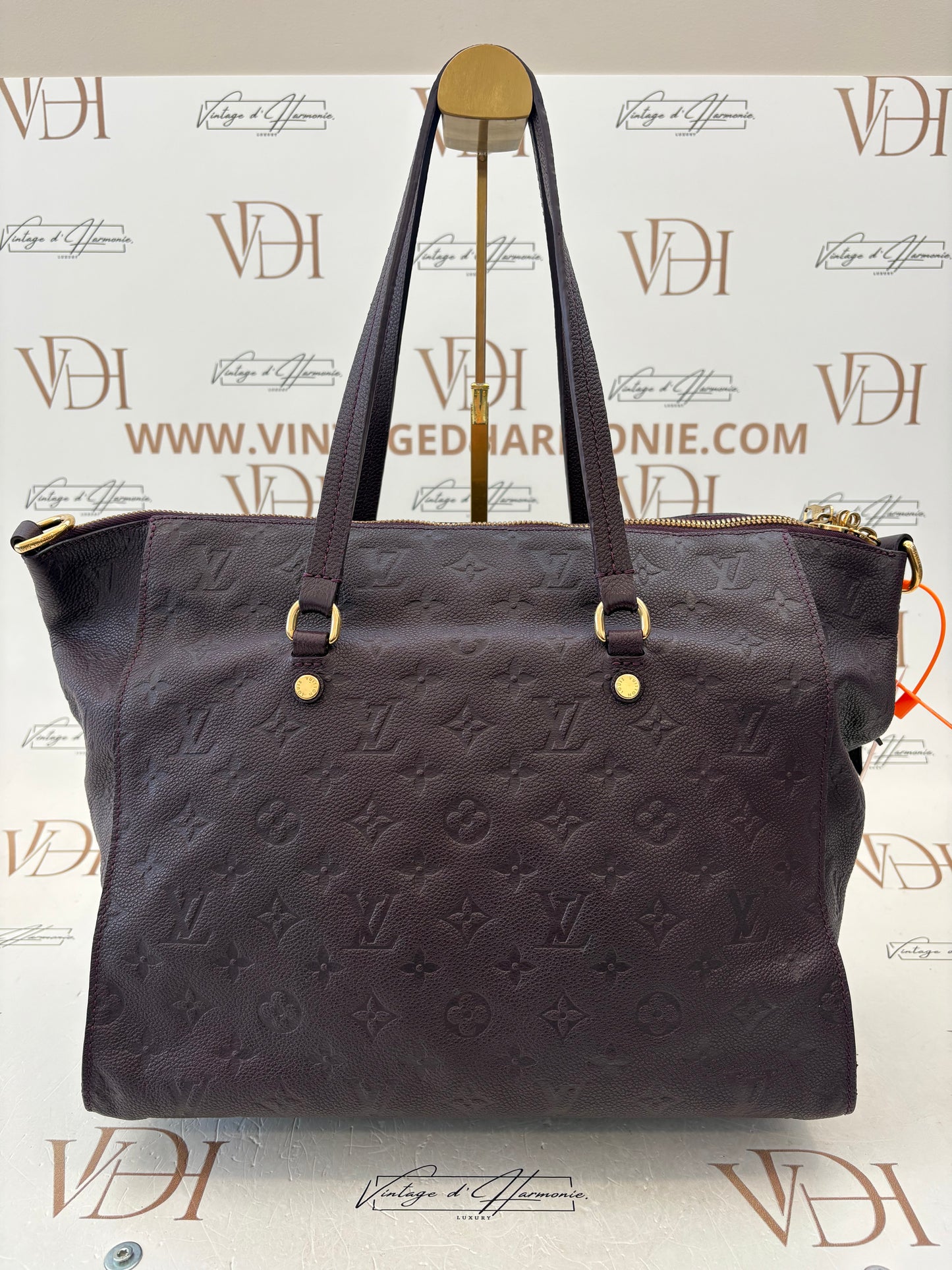 382889 - Louis Vuitton Lumineuse
