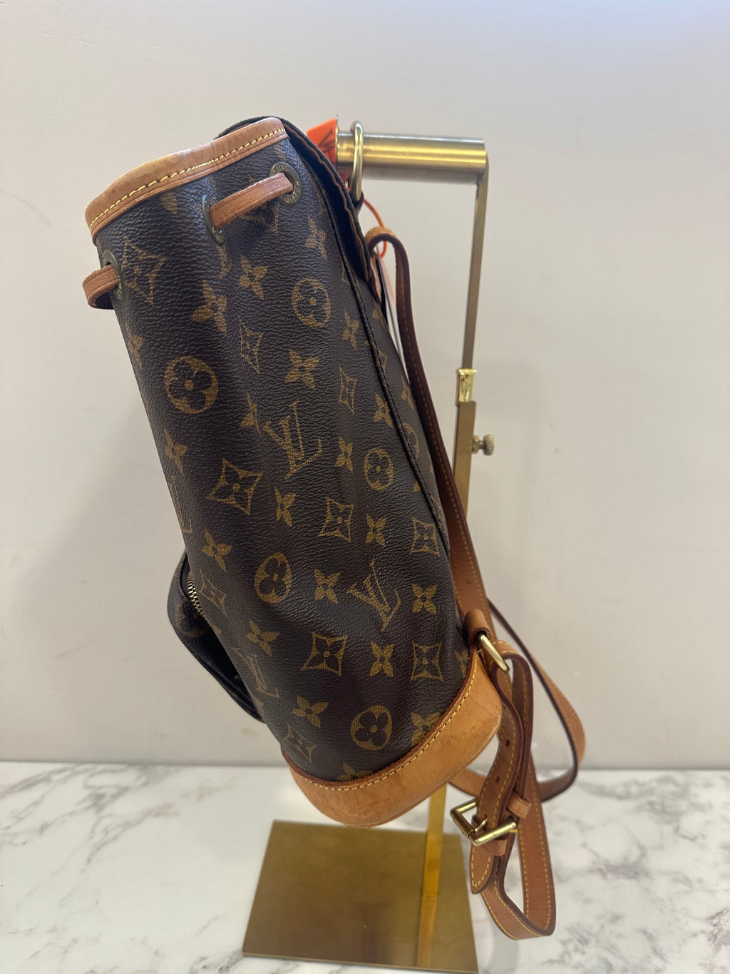Louis Vuitton Montsouris MM