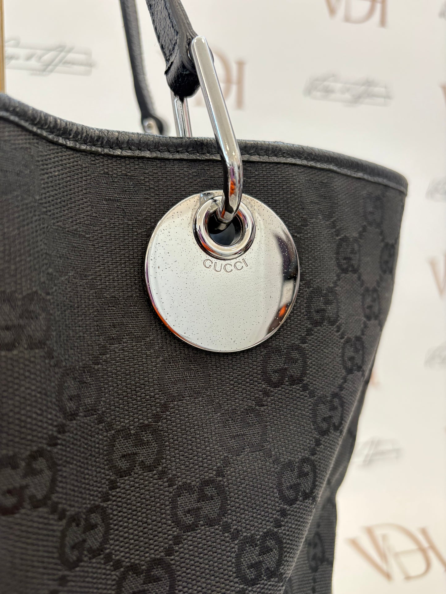 018969 - Gucci Black Canvas GG