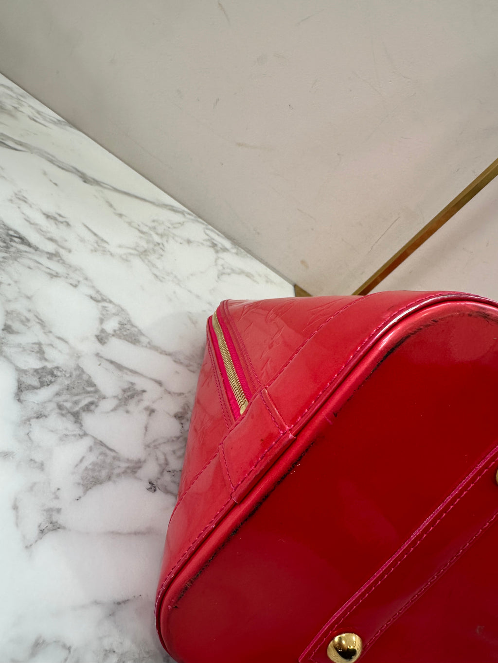 Louis Vuitton Alma Vernis Red