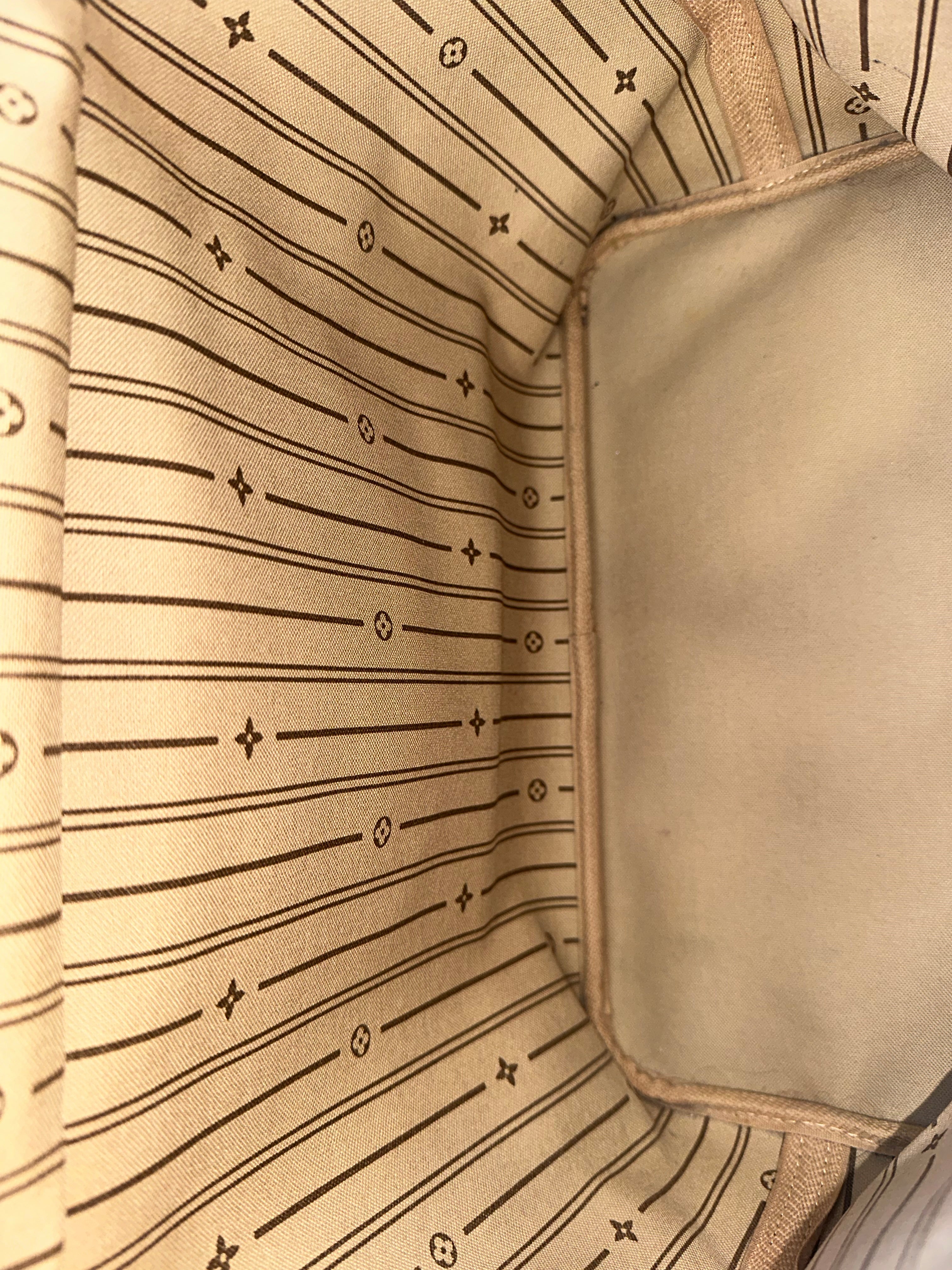 Louis Vuitton Neverfull MM