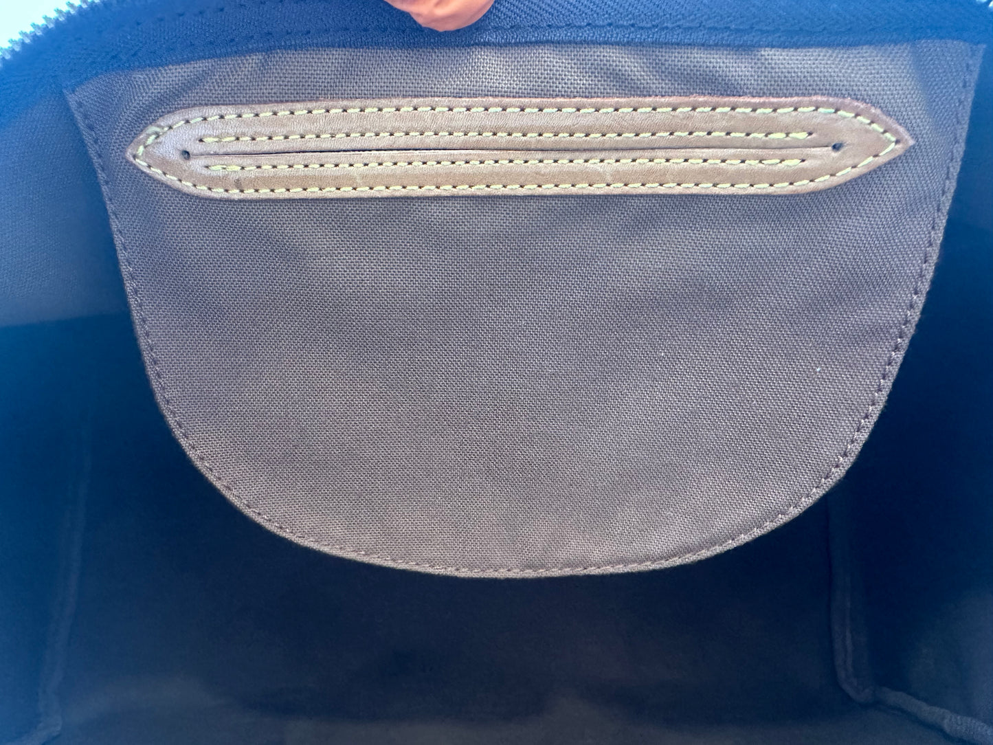 017930 - Louis Vuitton Speedy 40