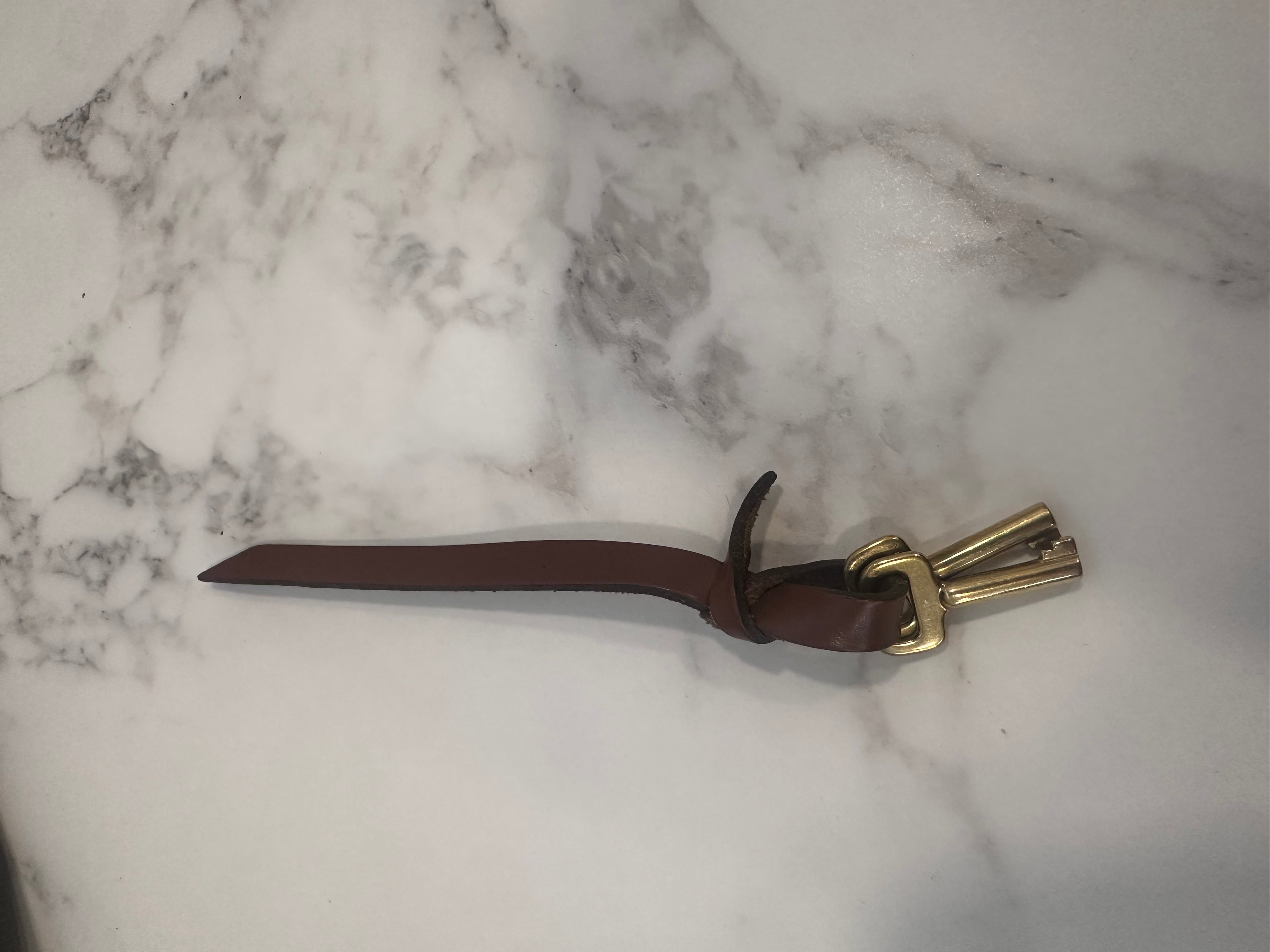 Louis Vuitton Monceau 28