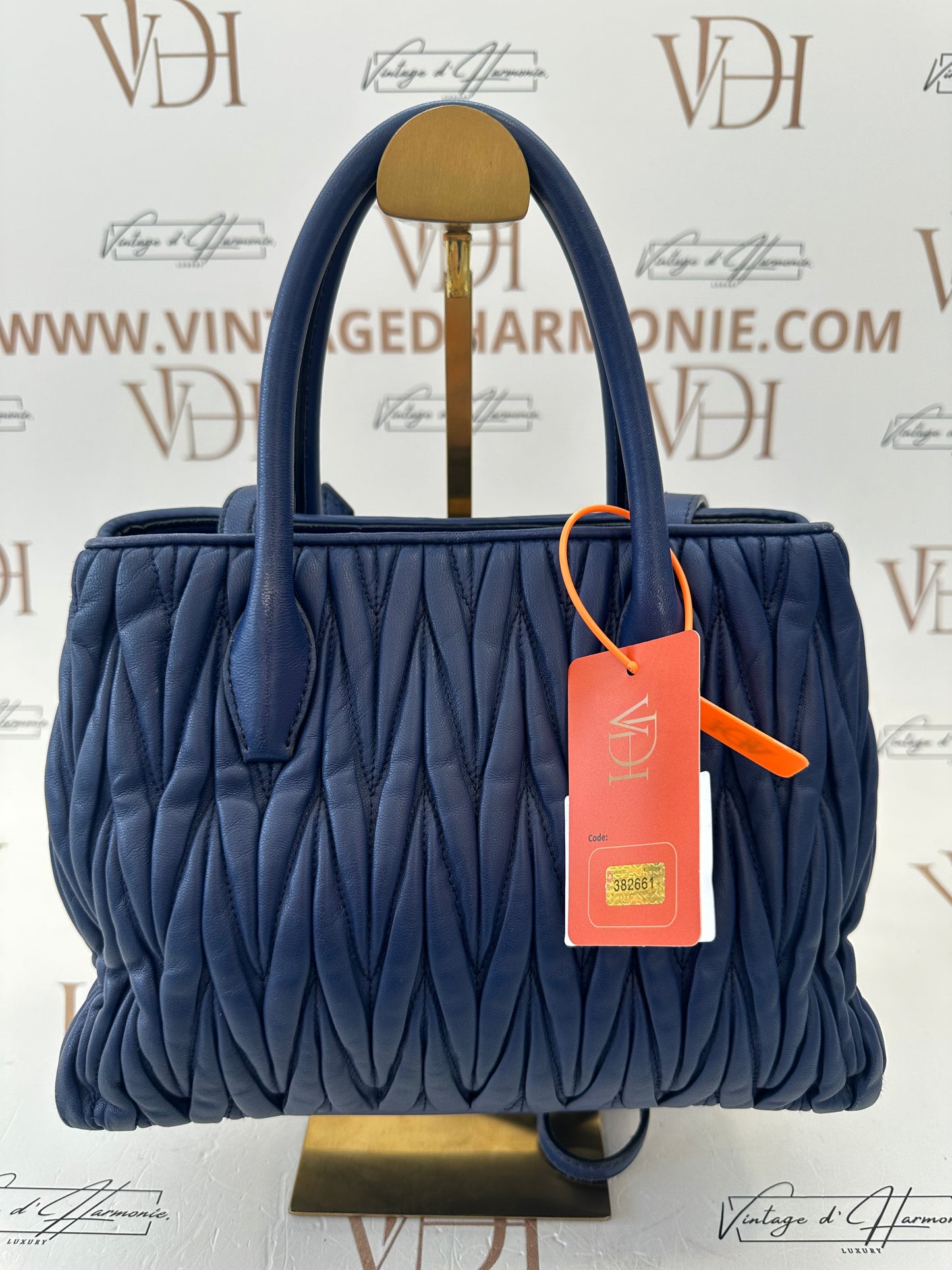 382661 -  Miu Miu Avenue
