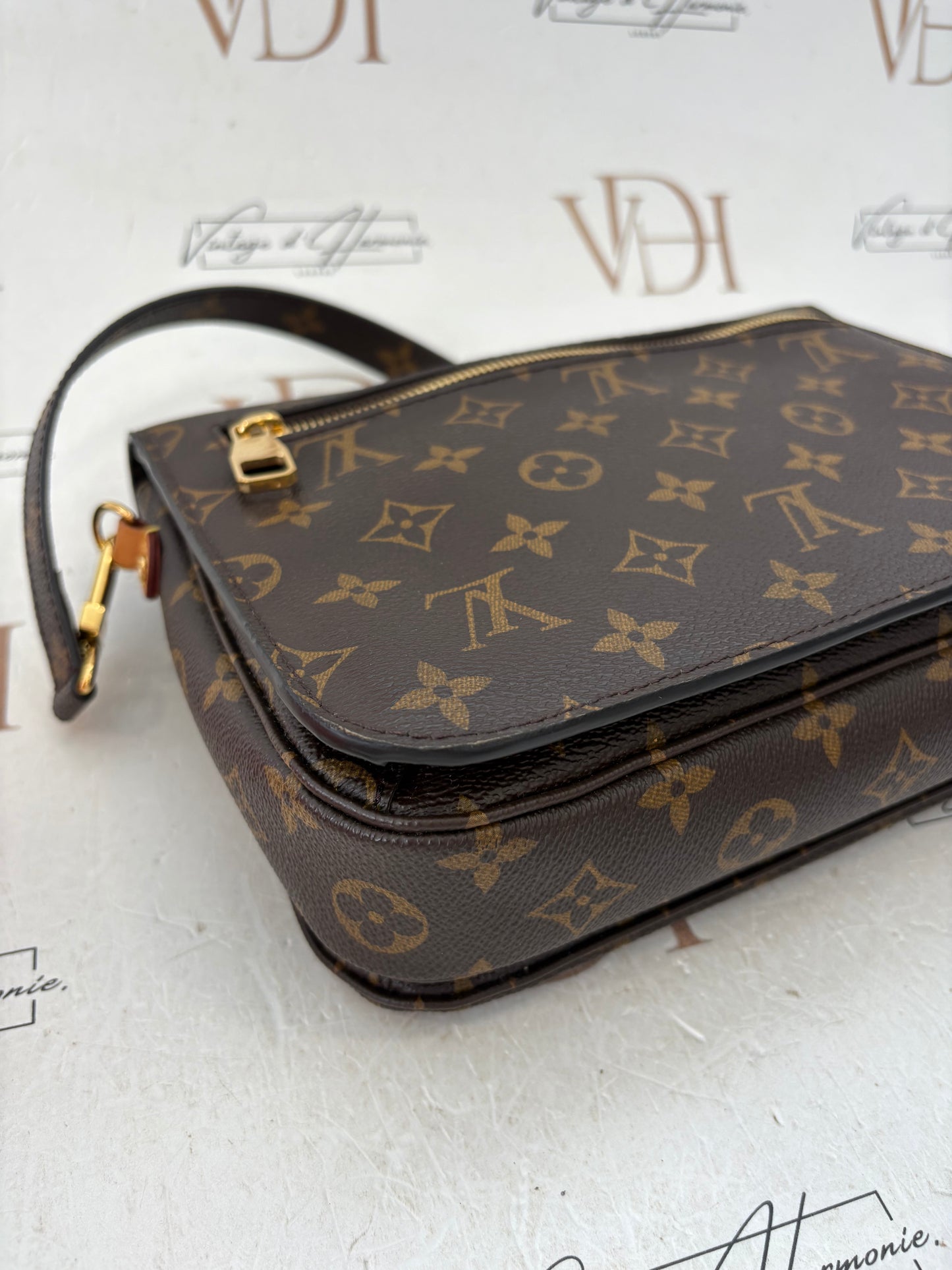 200885 - Louis Vuitton Metis