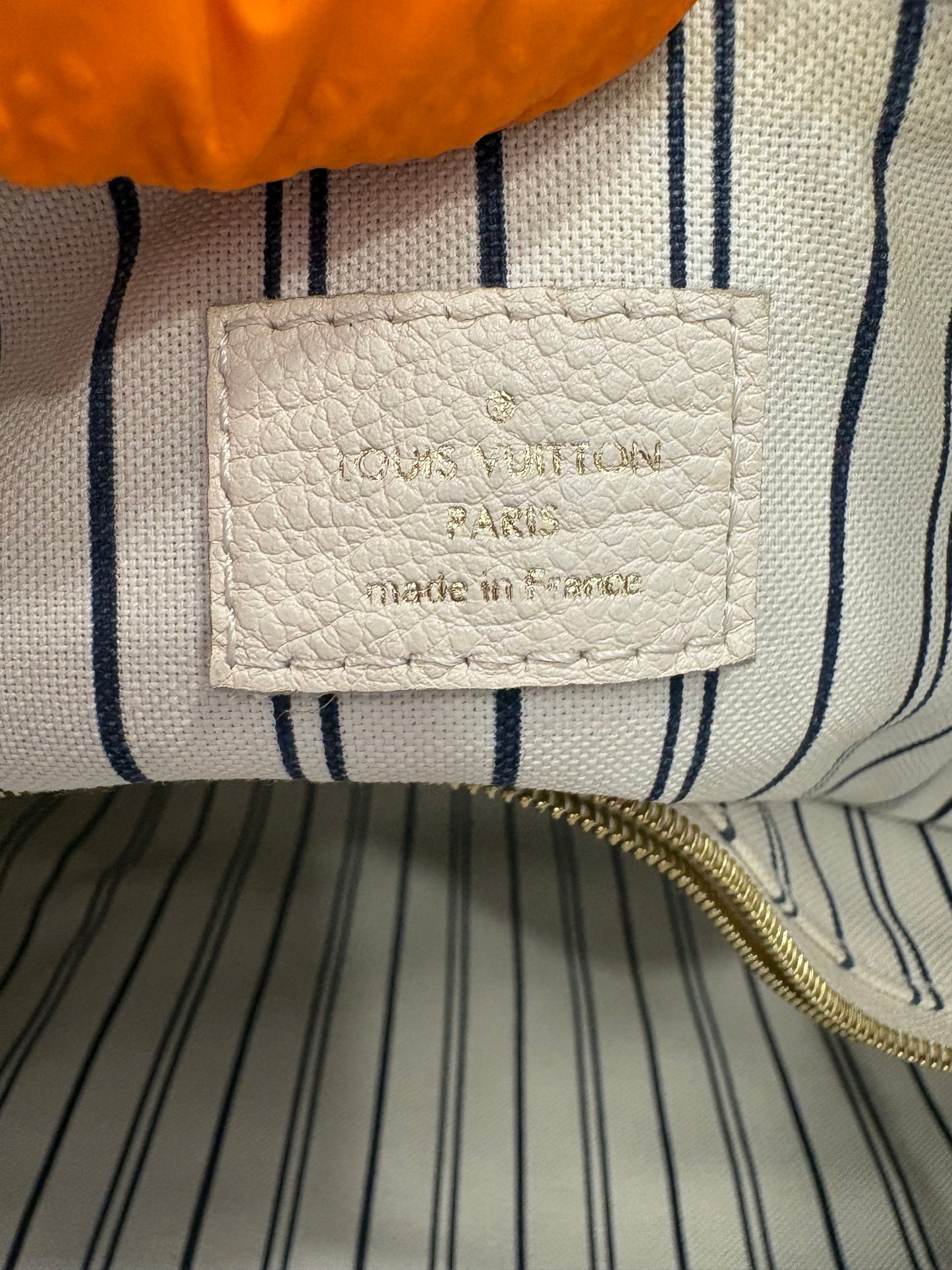 382958 - Louis Vuitton Lumineuse White