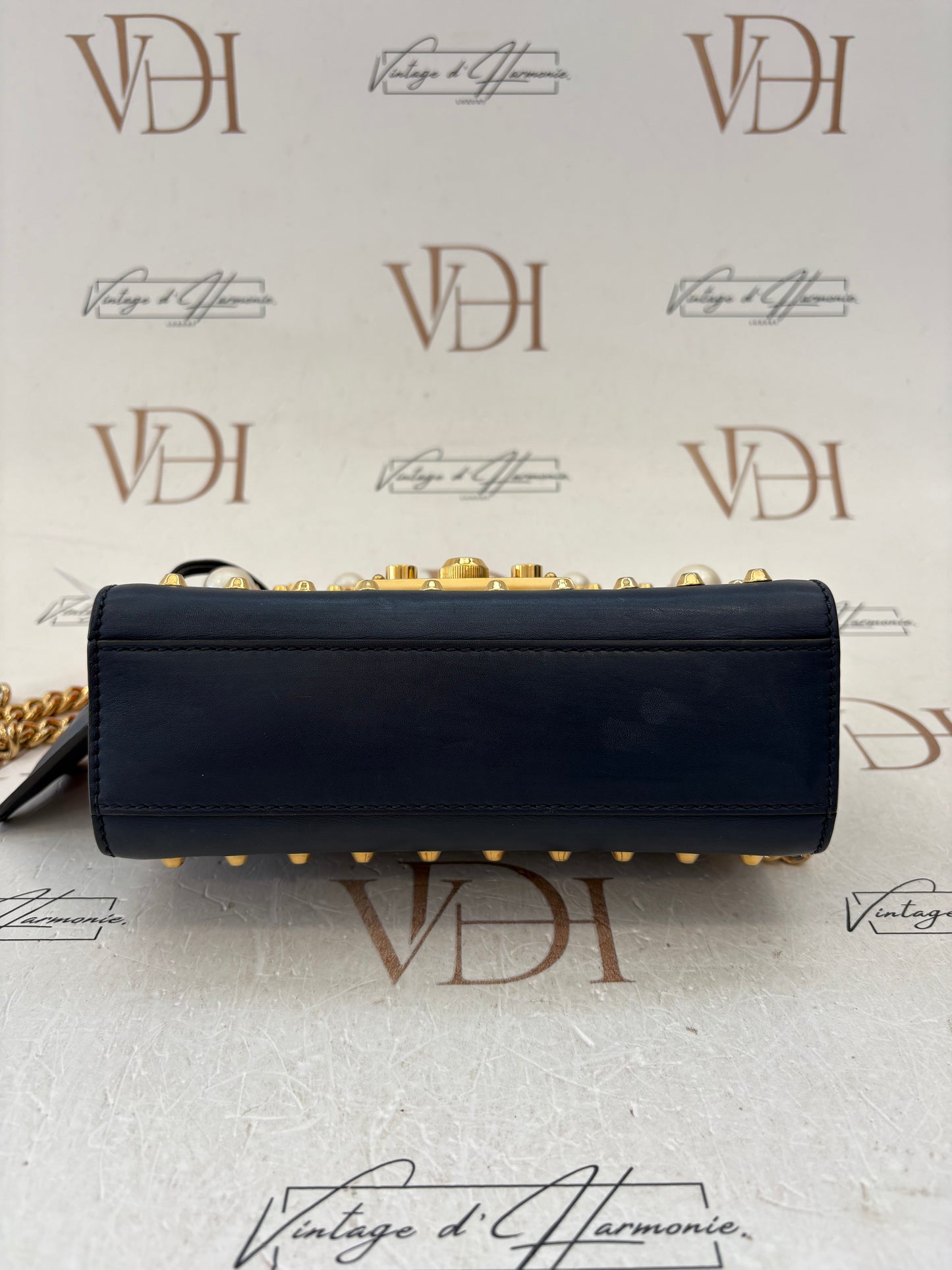 384062 - Gucci Padlock