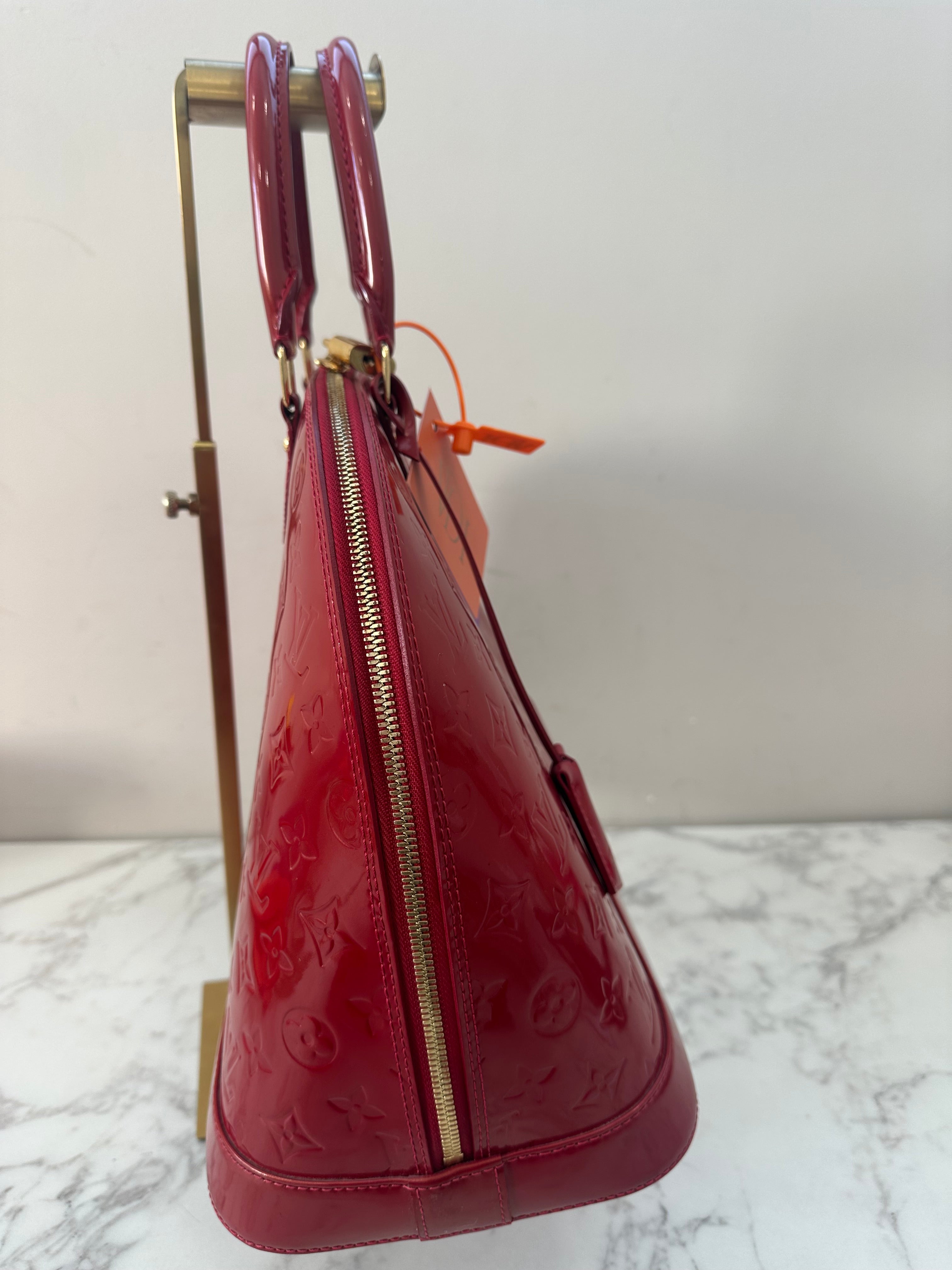 Louis Vuitton Alma GM Vernis Red