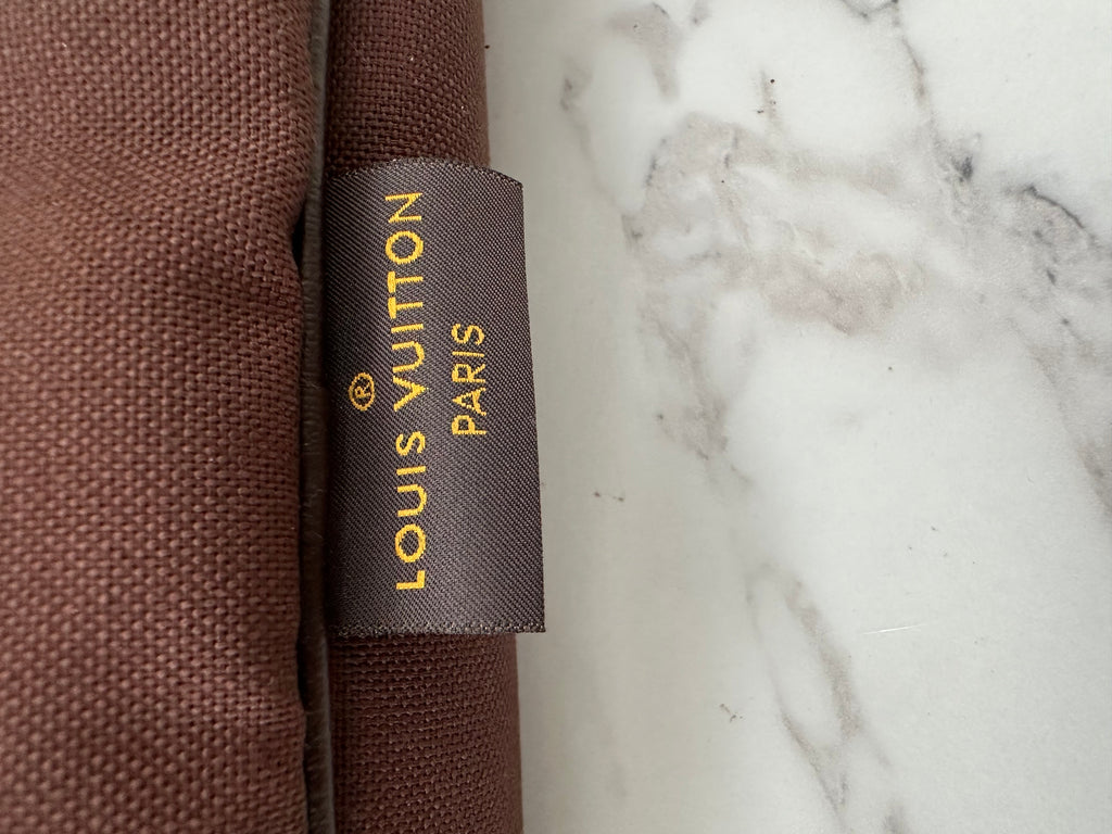 Louis Vuitton Astuccio