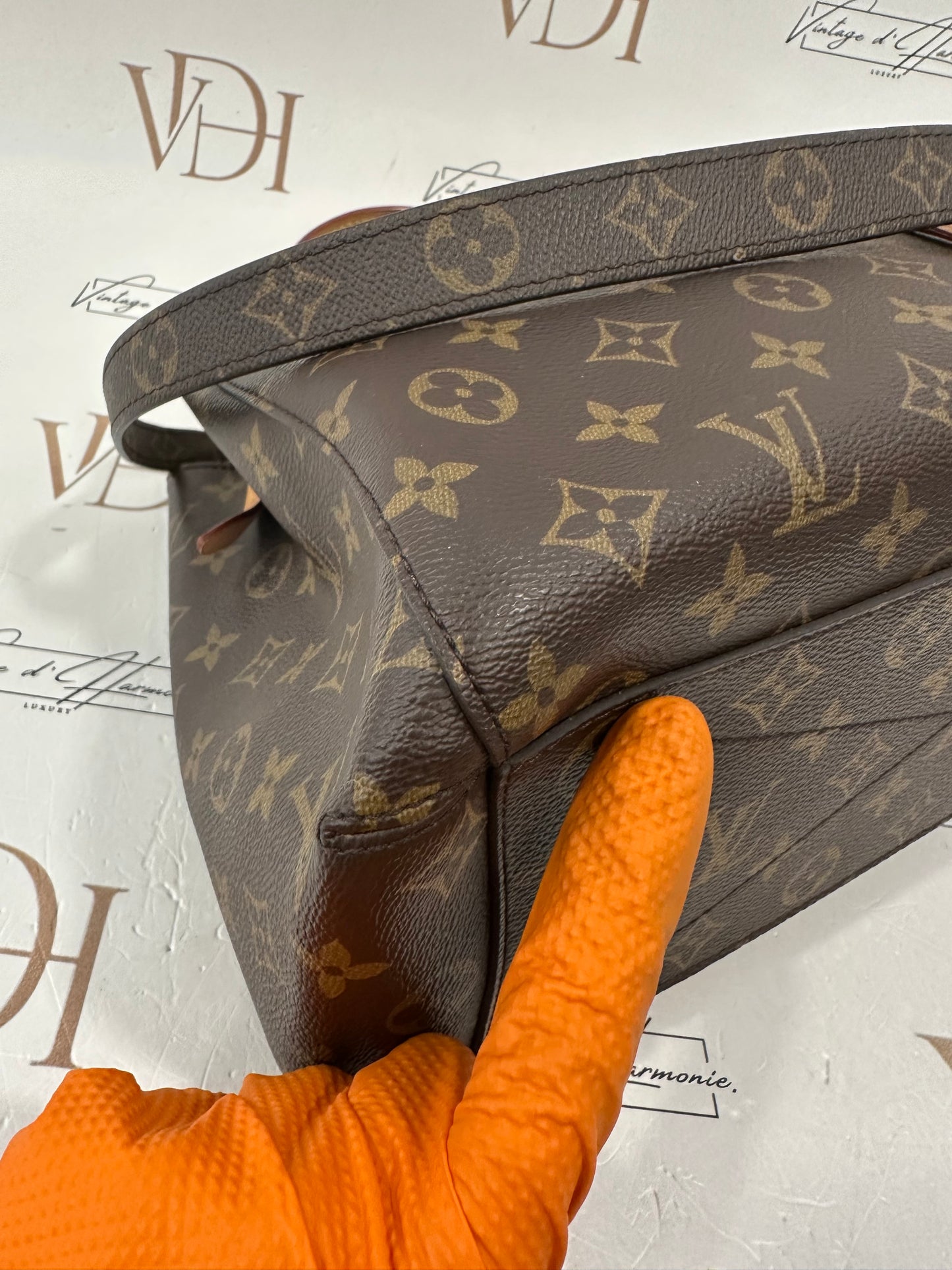 382825 - Louis Vuitton Montaigne