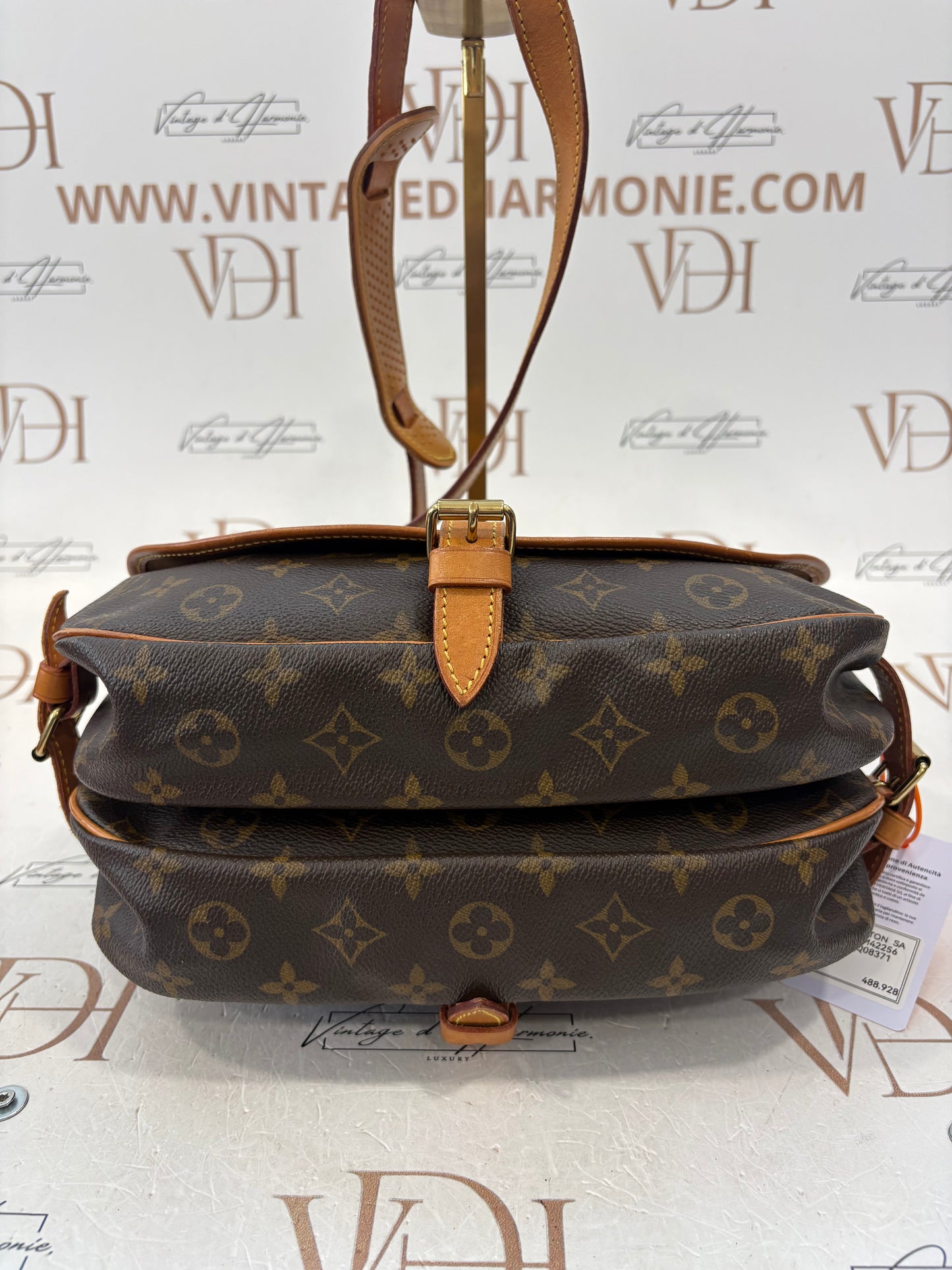 018580 - Louis Vuitton Saumur 30