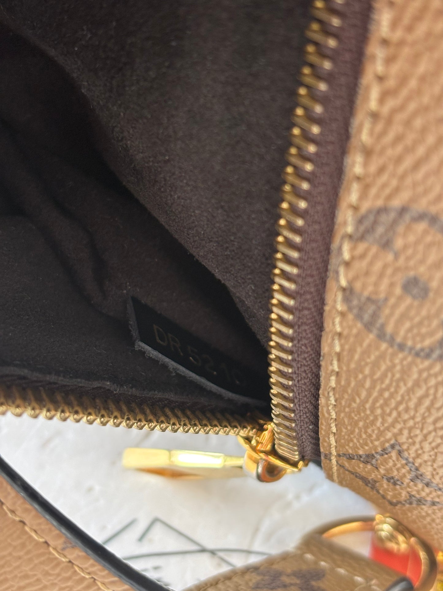 384108 - Louis Vuitton Metis