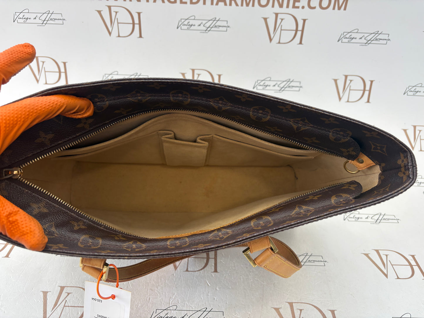 018623 - Louis Vuitton Luco