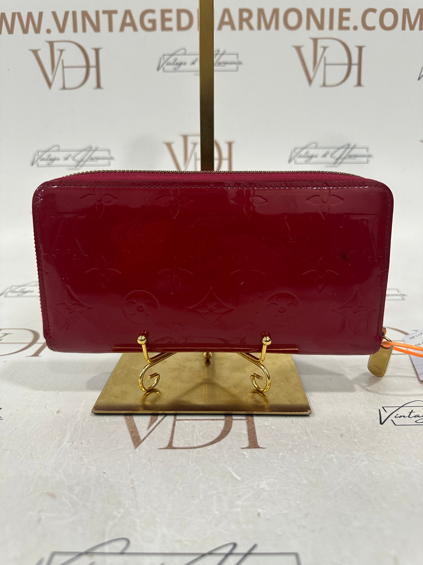 383983 - Louis Vuitton Zippy Wallet