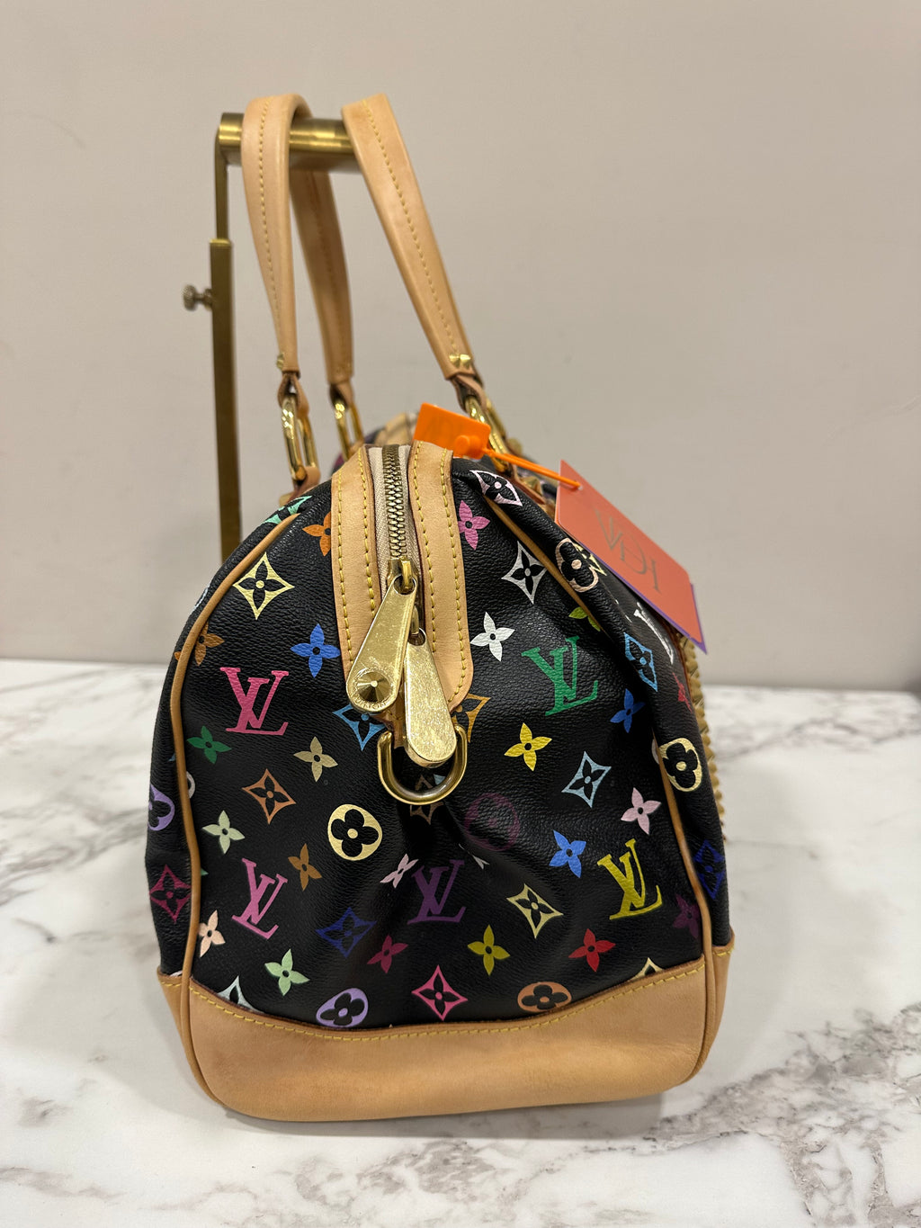 Louis Vuitton Courtney