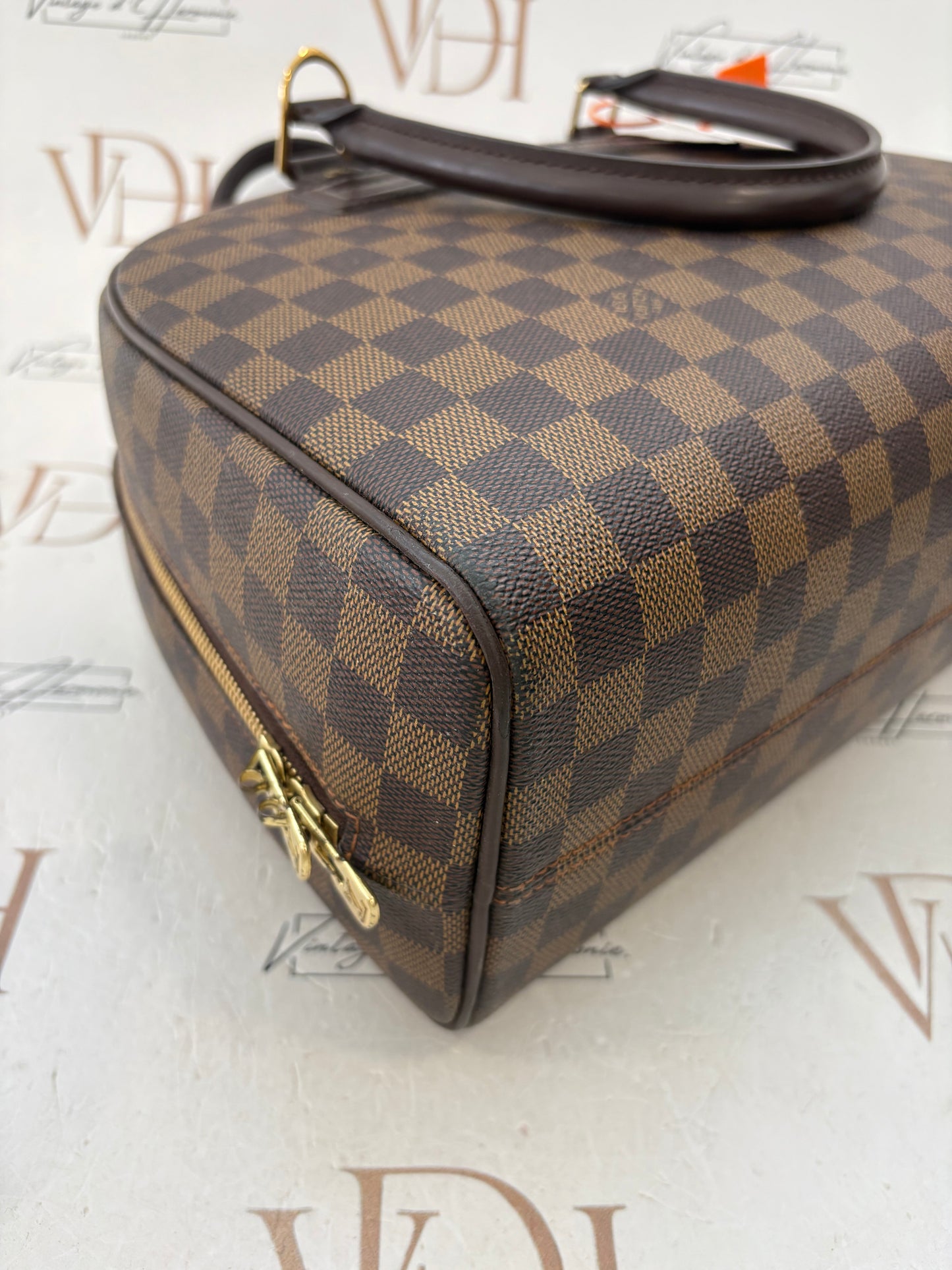 018778 - Louis Vuitton Nolita