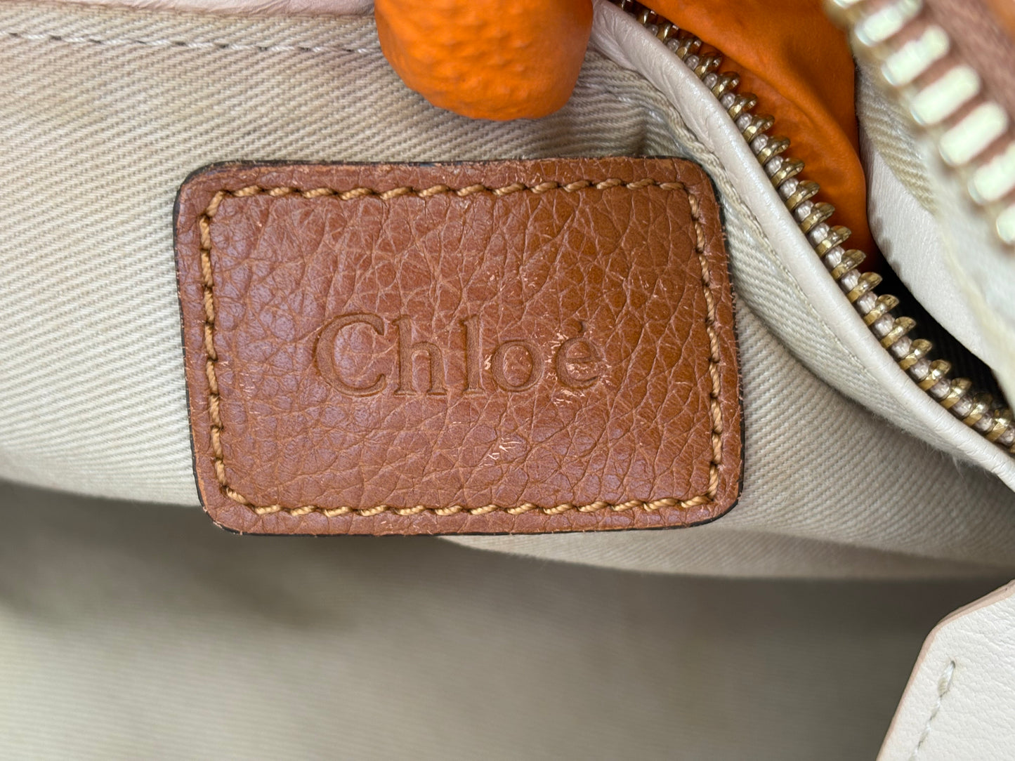 018188 - Chloé Paraty