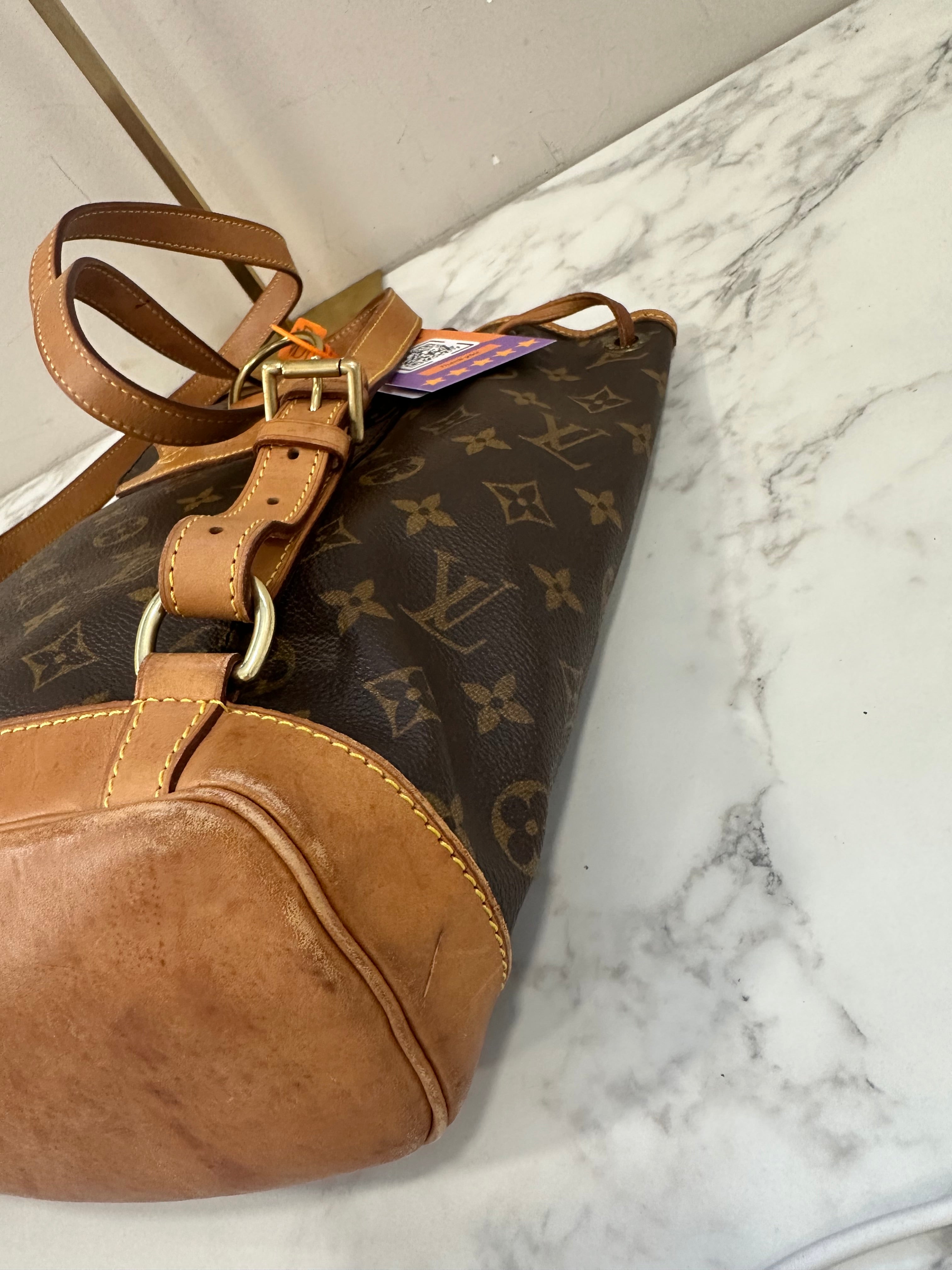 Louis Vuitton Montsouris MM