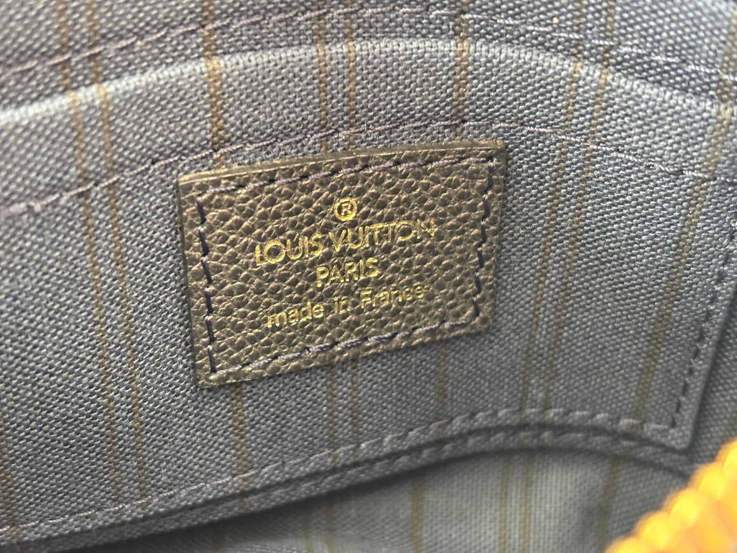 018828 - Louis Vuitton Pochette Mini