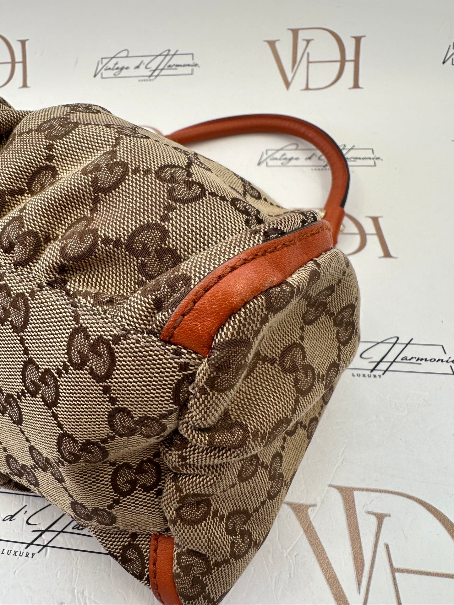 382519 - Gucci Abbey