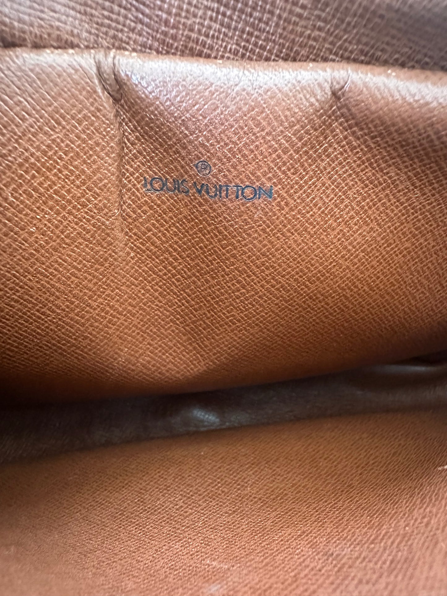 Louis Vuitton Saint German 24