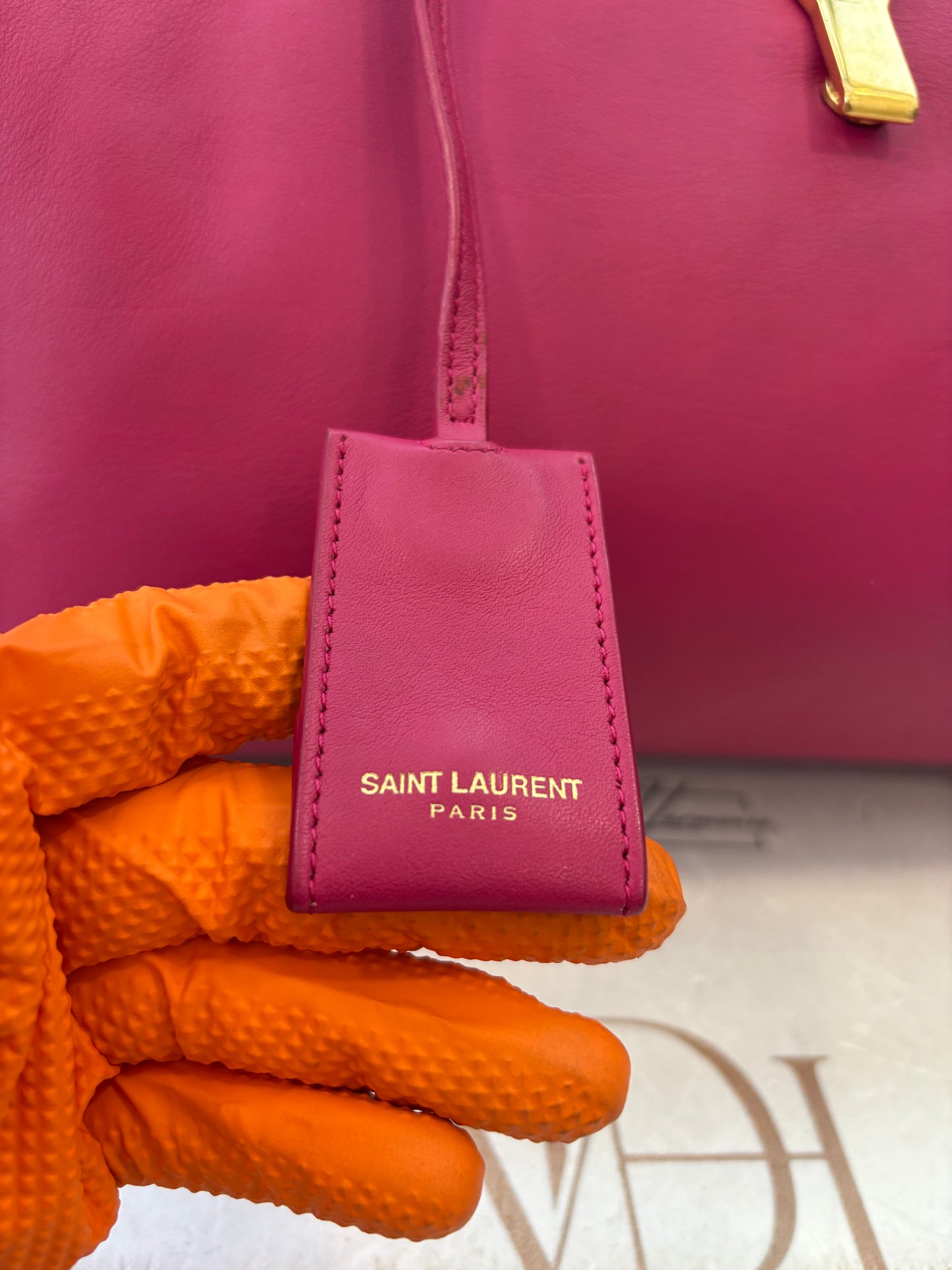 383287 - Saint Laurent Chyc