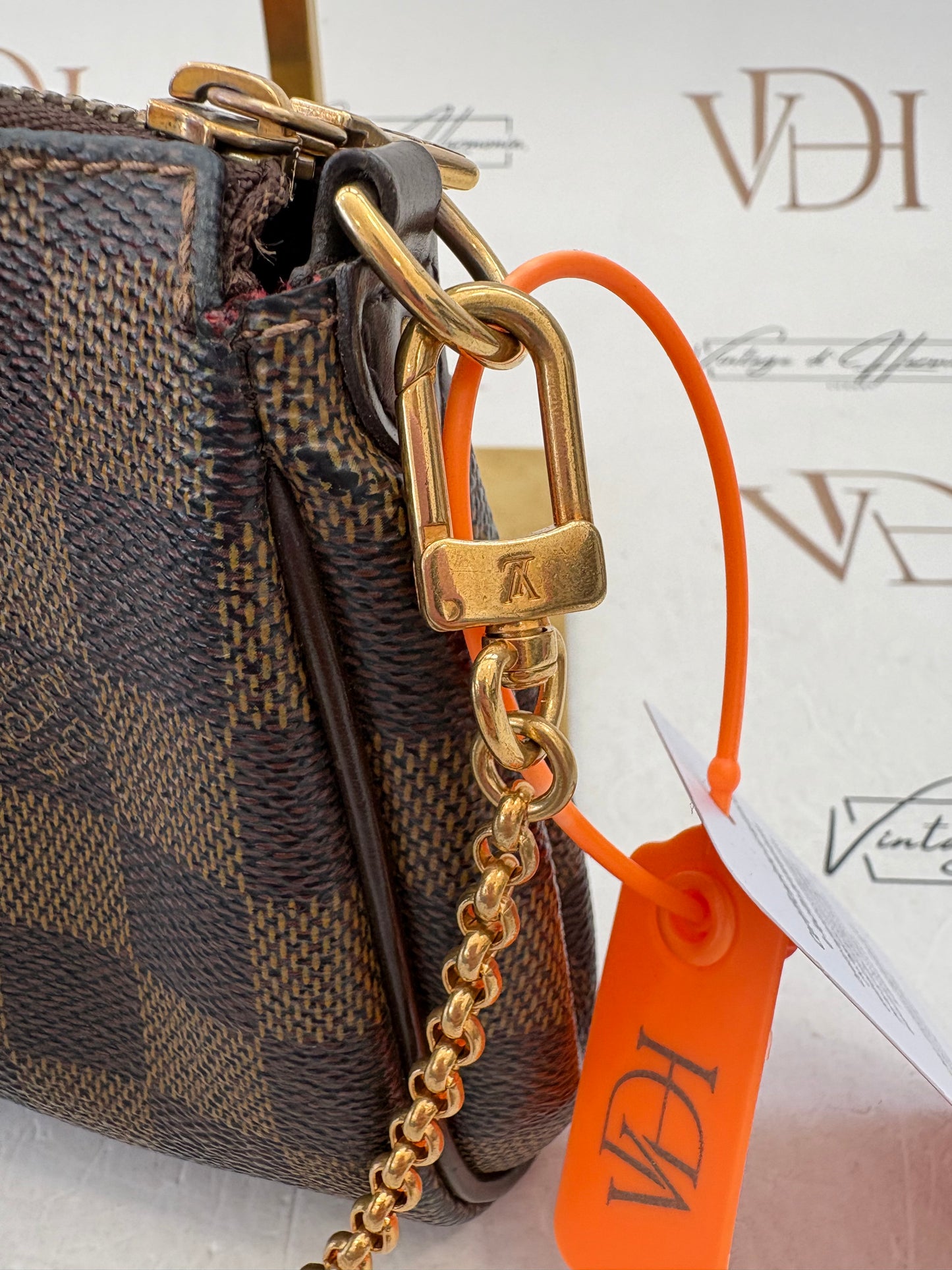 383257 - Louis Vuitton Eva
