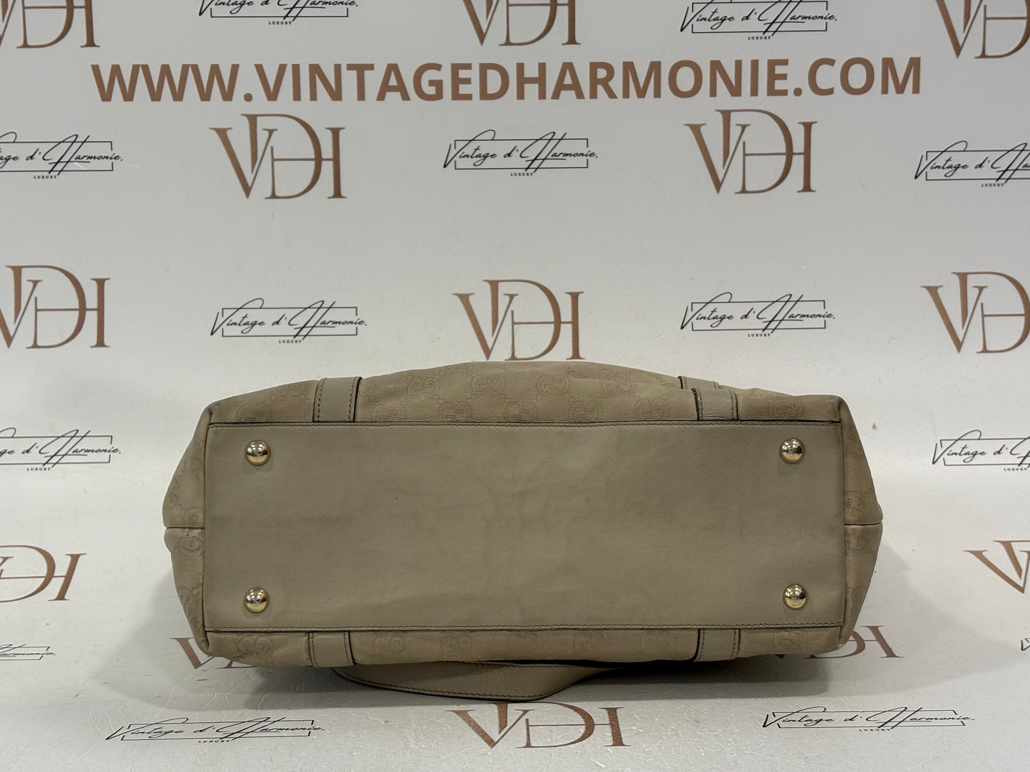 383666 - Gucci Abbey