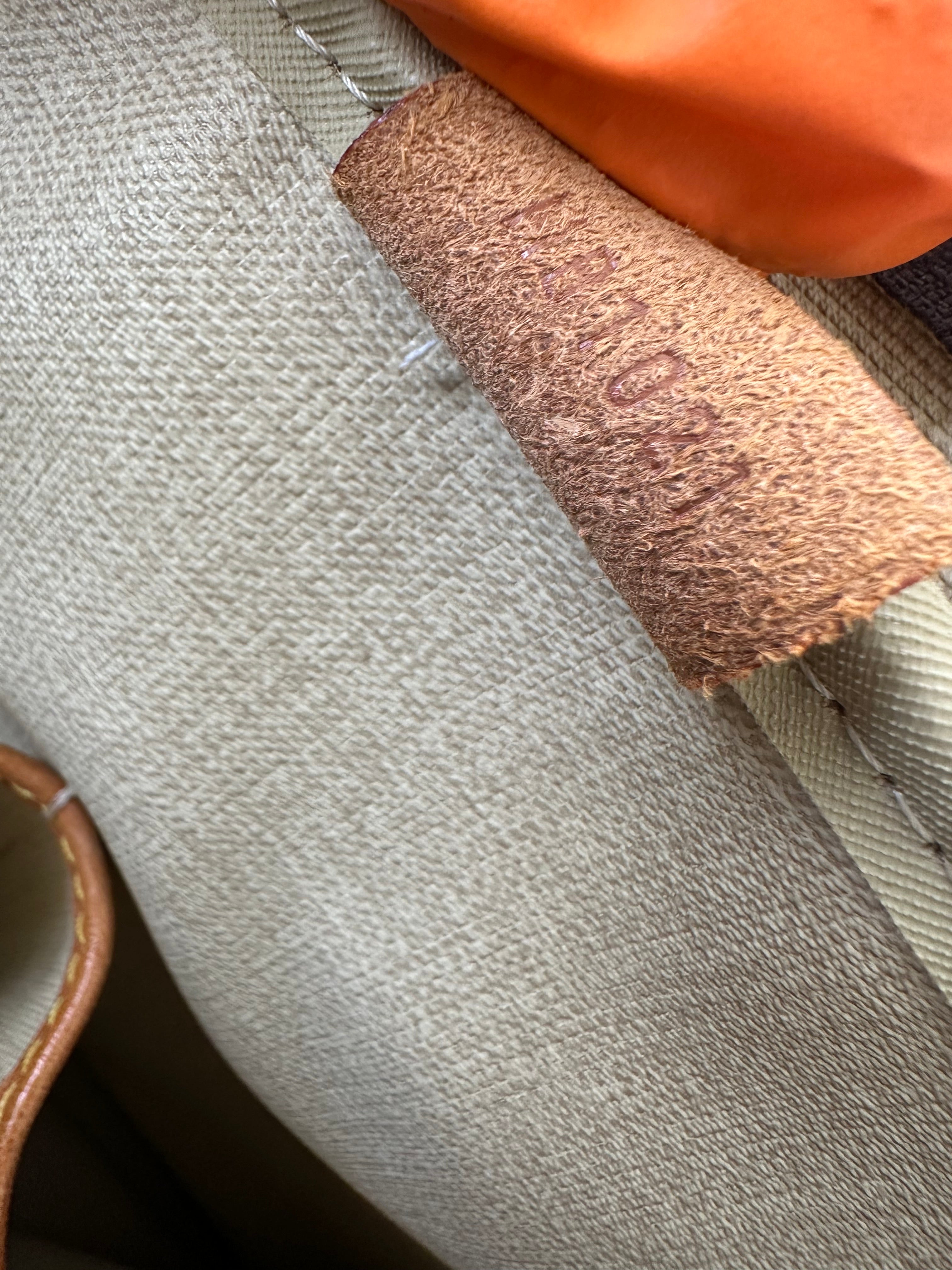 Louis Vuitton Deauville