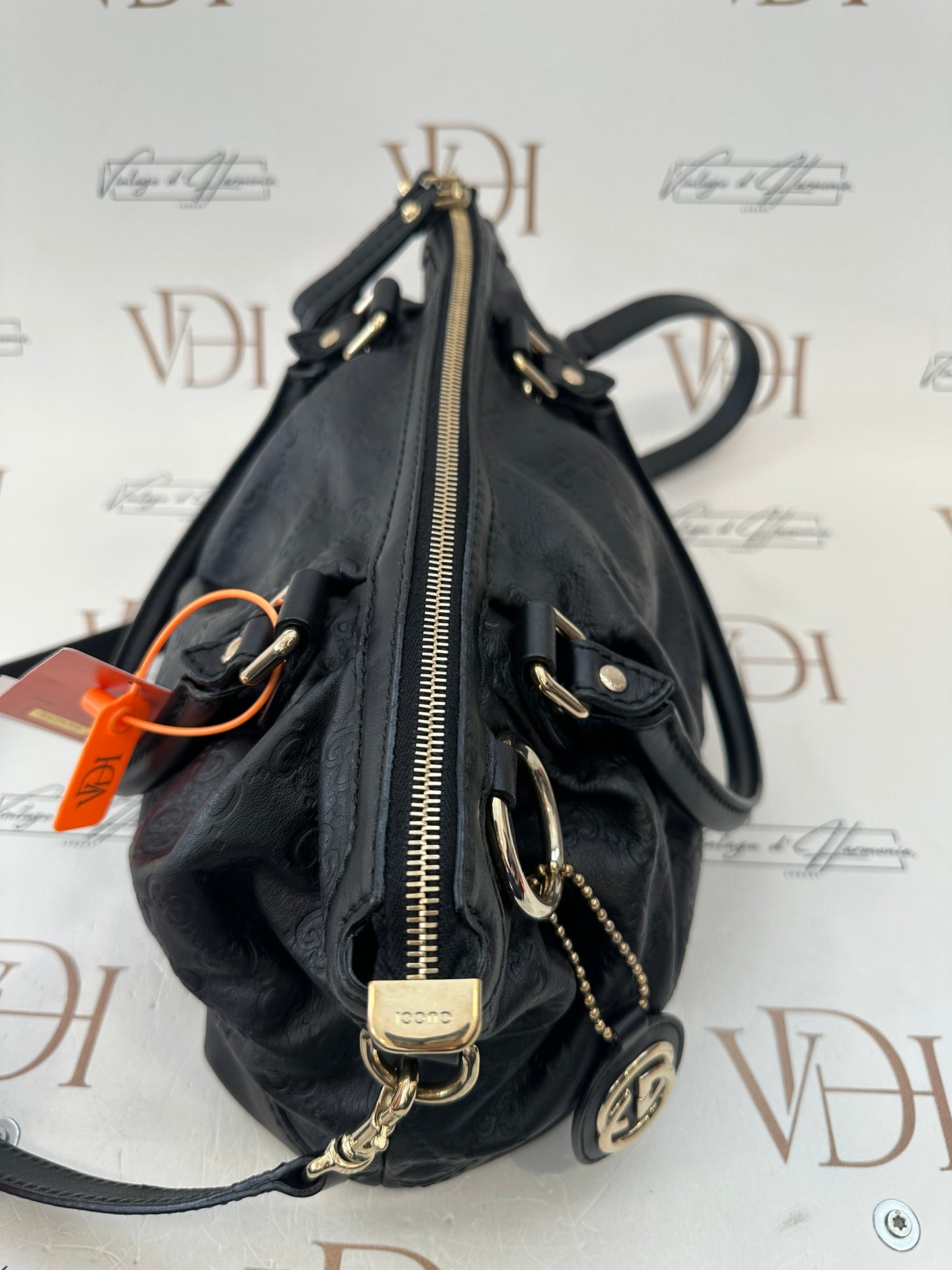 382556 - Gucci Sukey