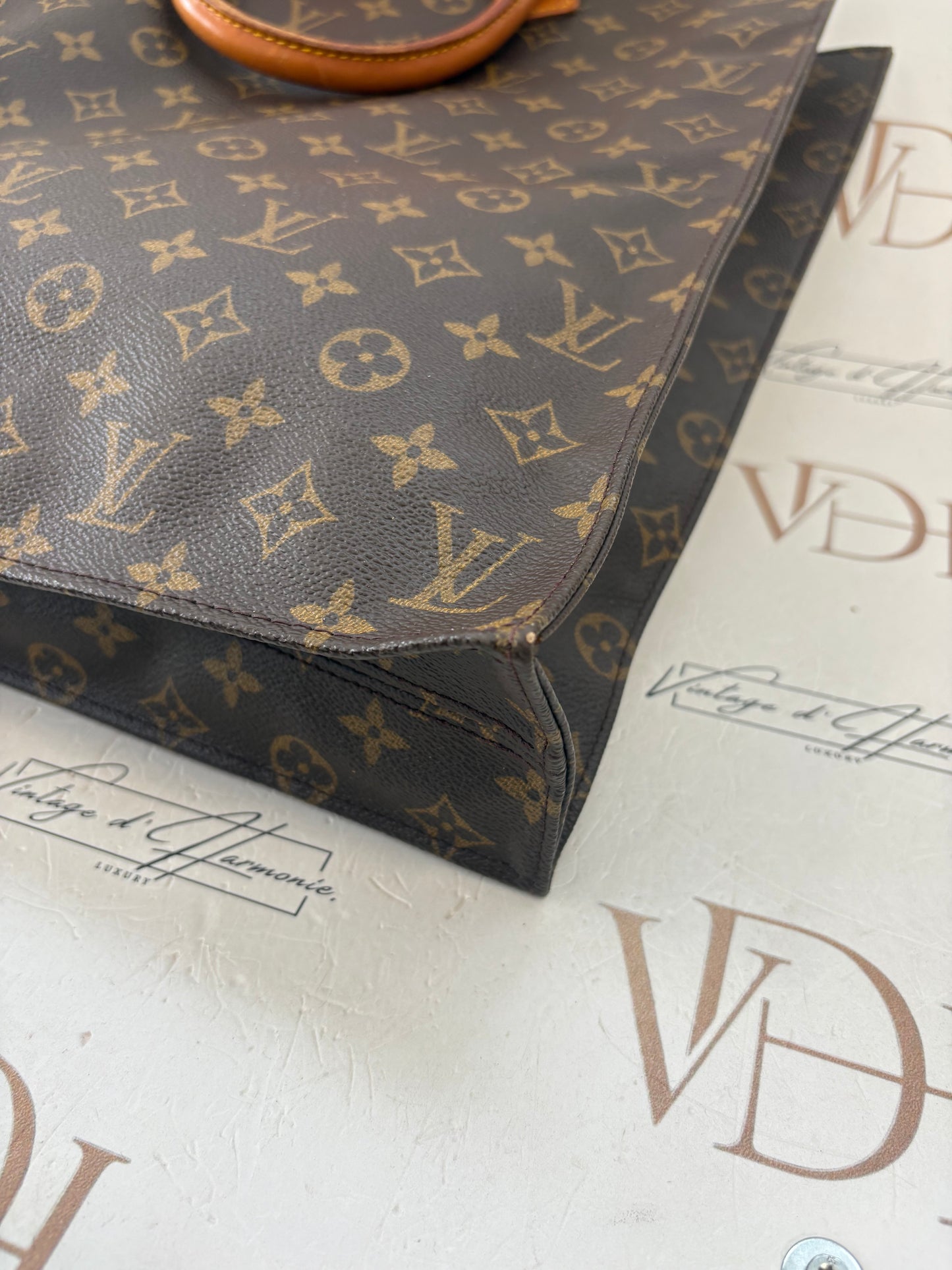018793 - Louis Vuitton Sac Plat