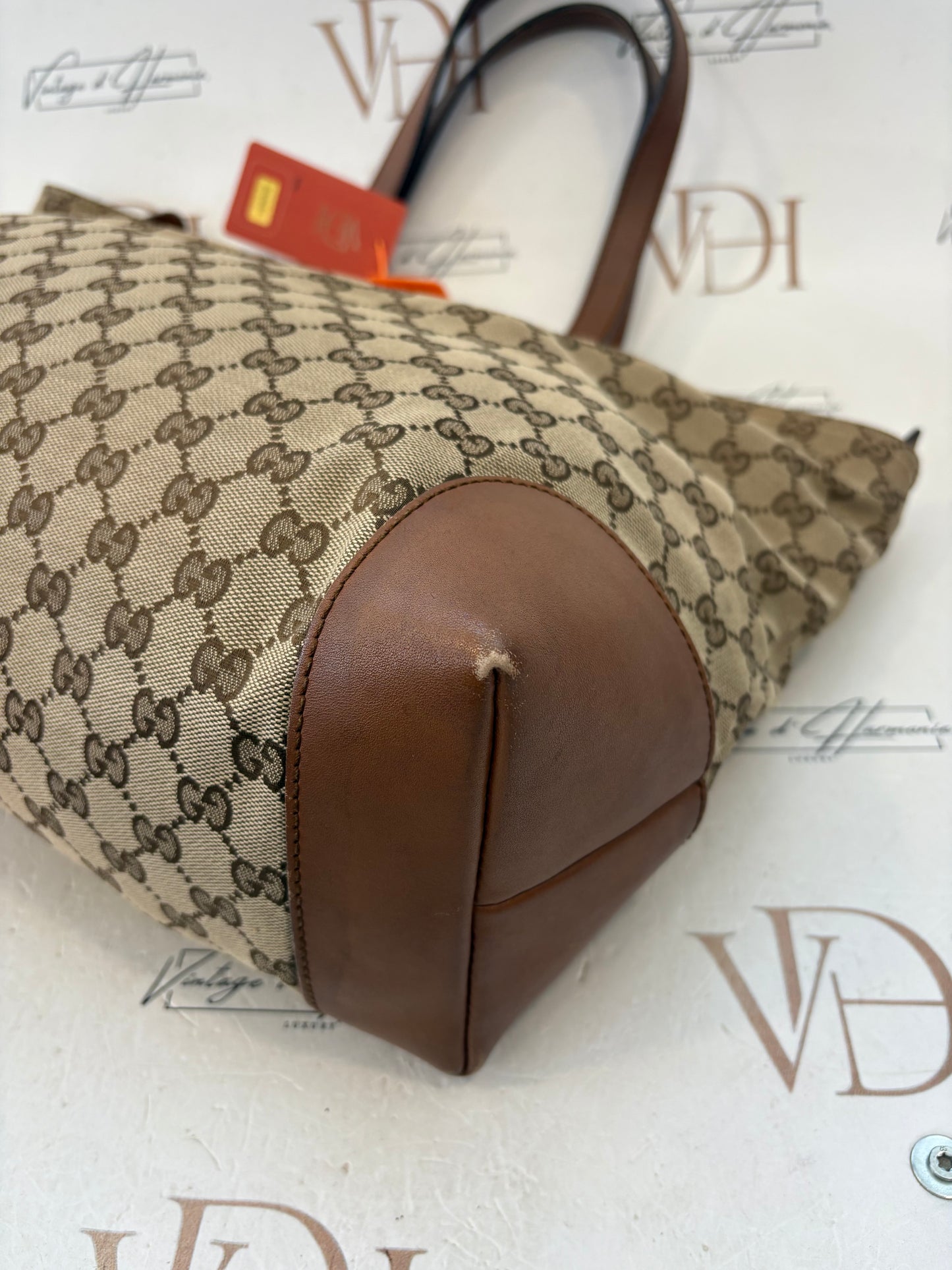 200957 - Gucci Brown