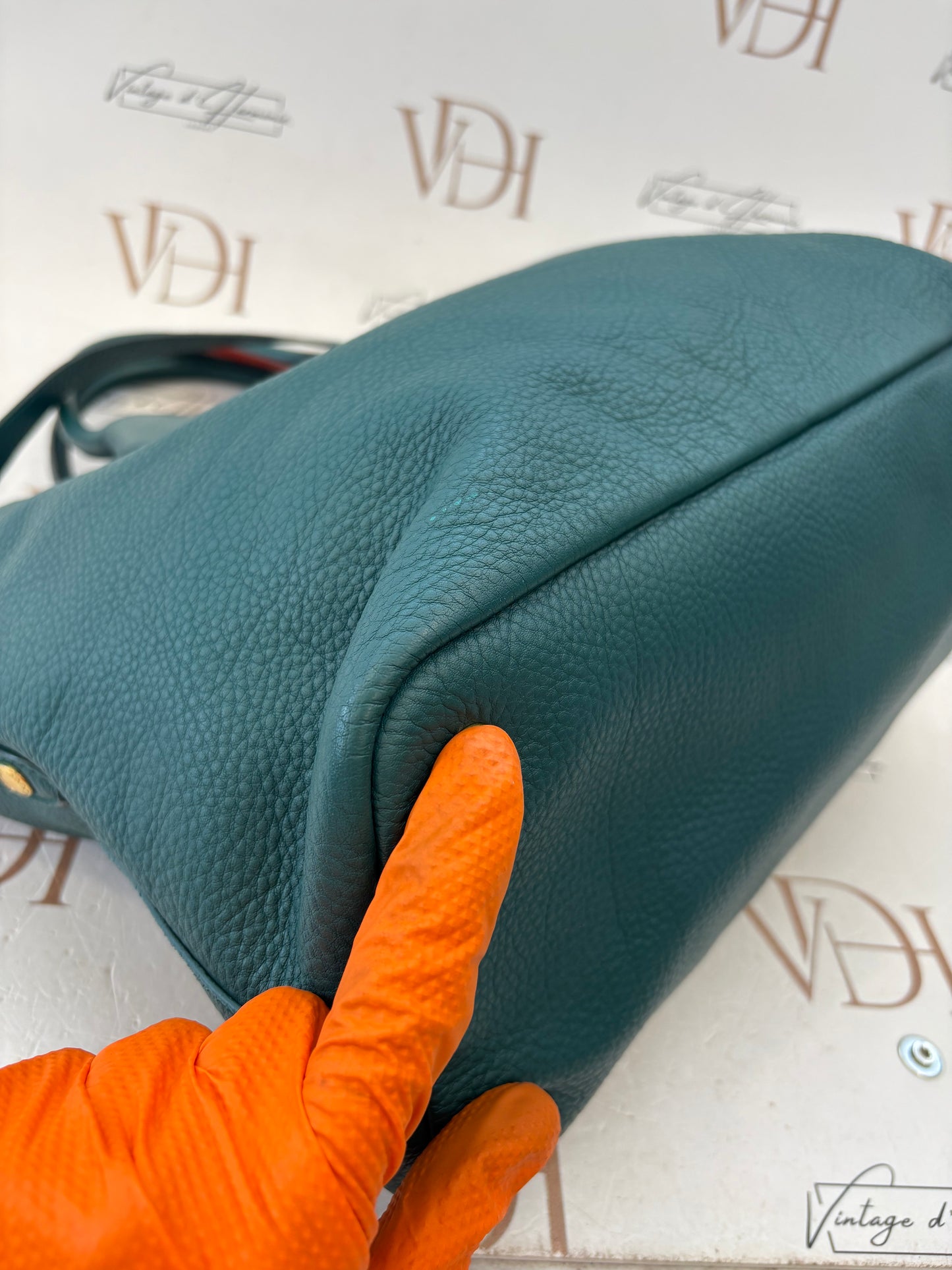 018576 - Prada Blue